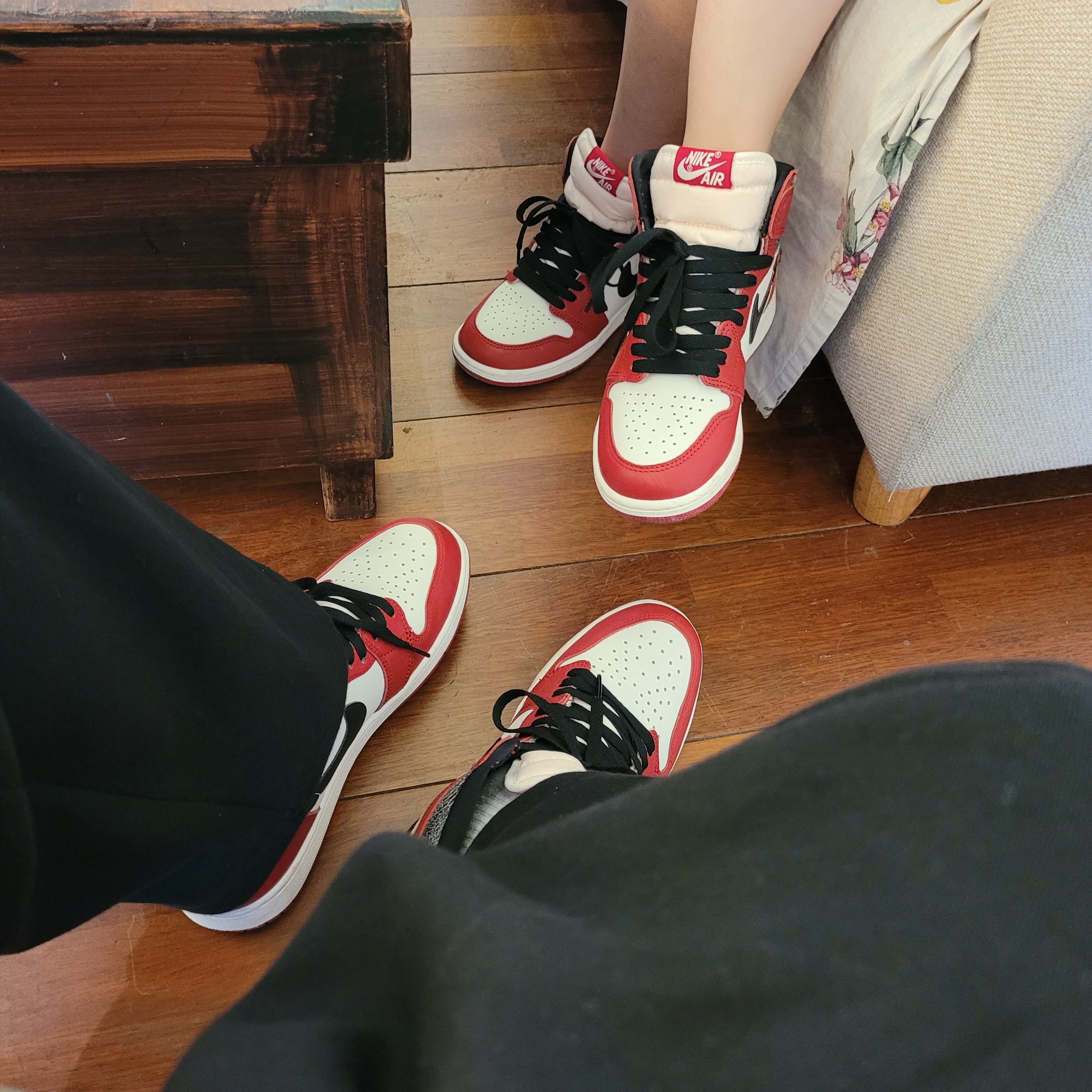 Jordan 1 Retro High OG Chicago 2022, (GS) Jordan 1 Retro High OG Chicago 2022 착용 스타일