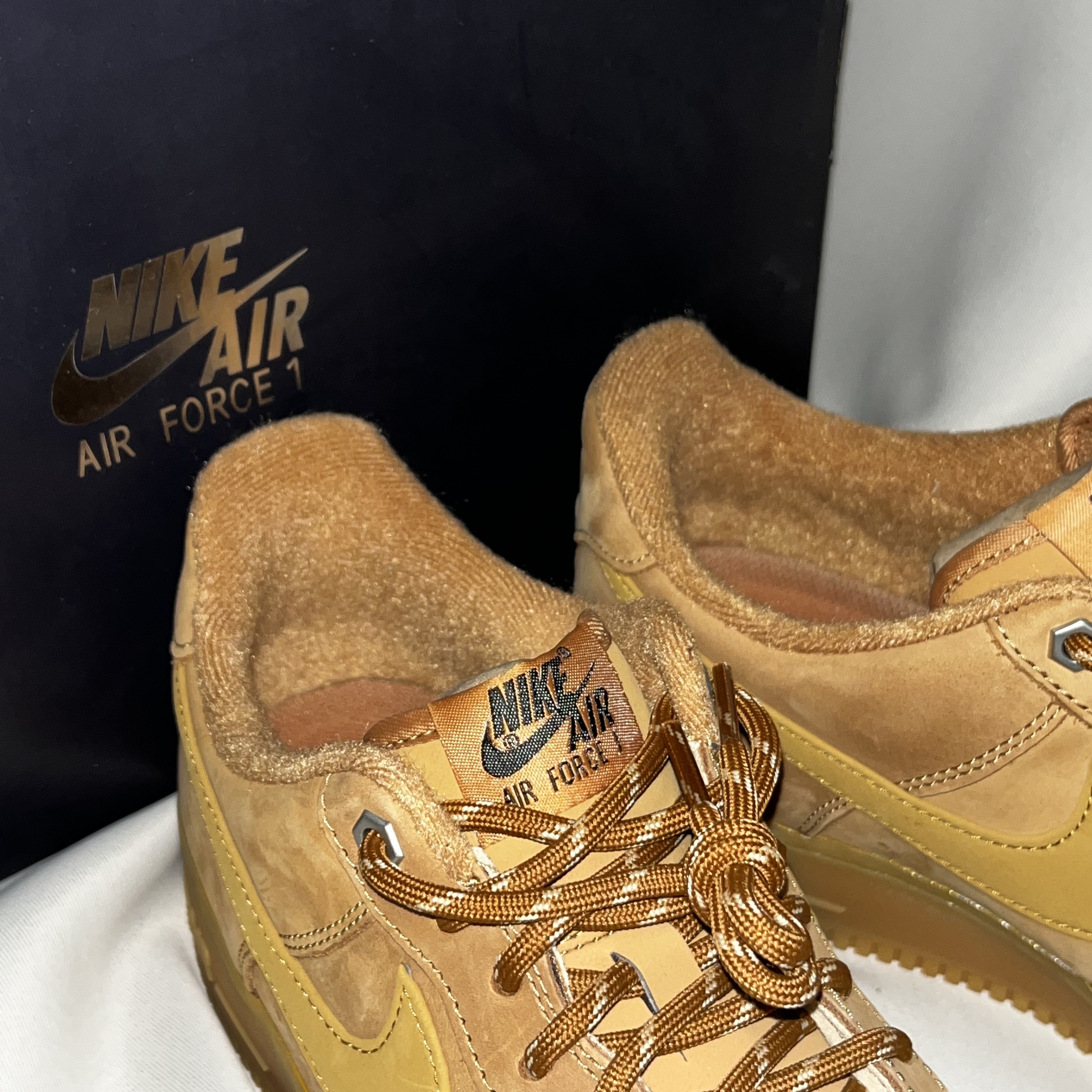 Nike Air Force 1 '07 WB Flax 착용 스타일