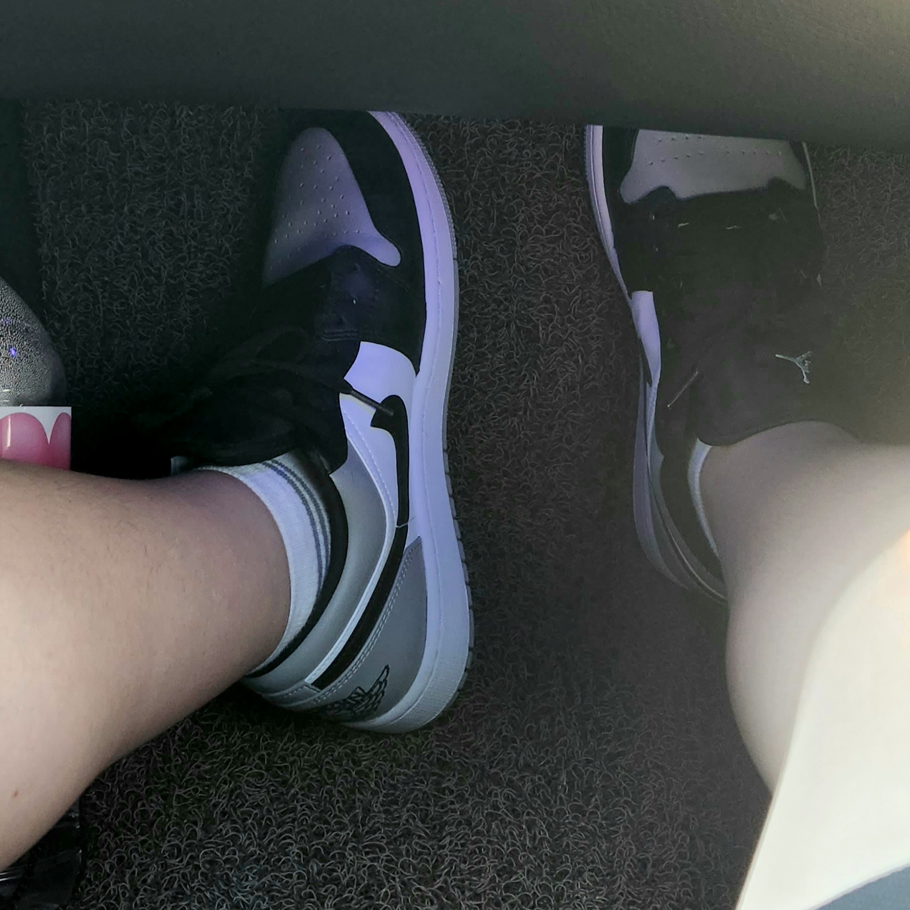 Jordan 1 Low Light Smoke Grey Black, Jordan 1 Mid Light Smoke Grey Anthracite 착용 스타일 - 4