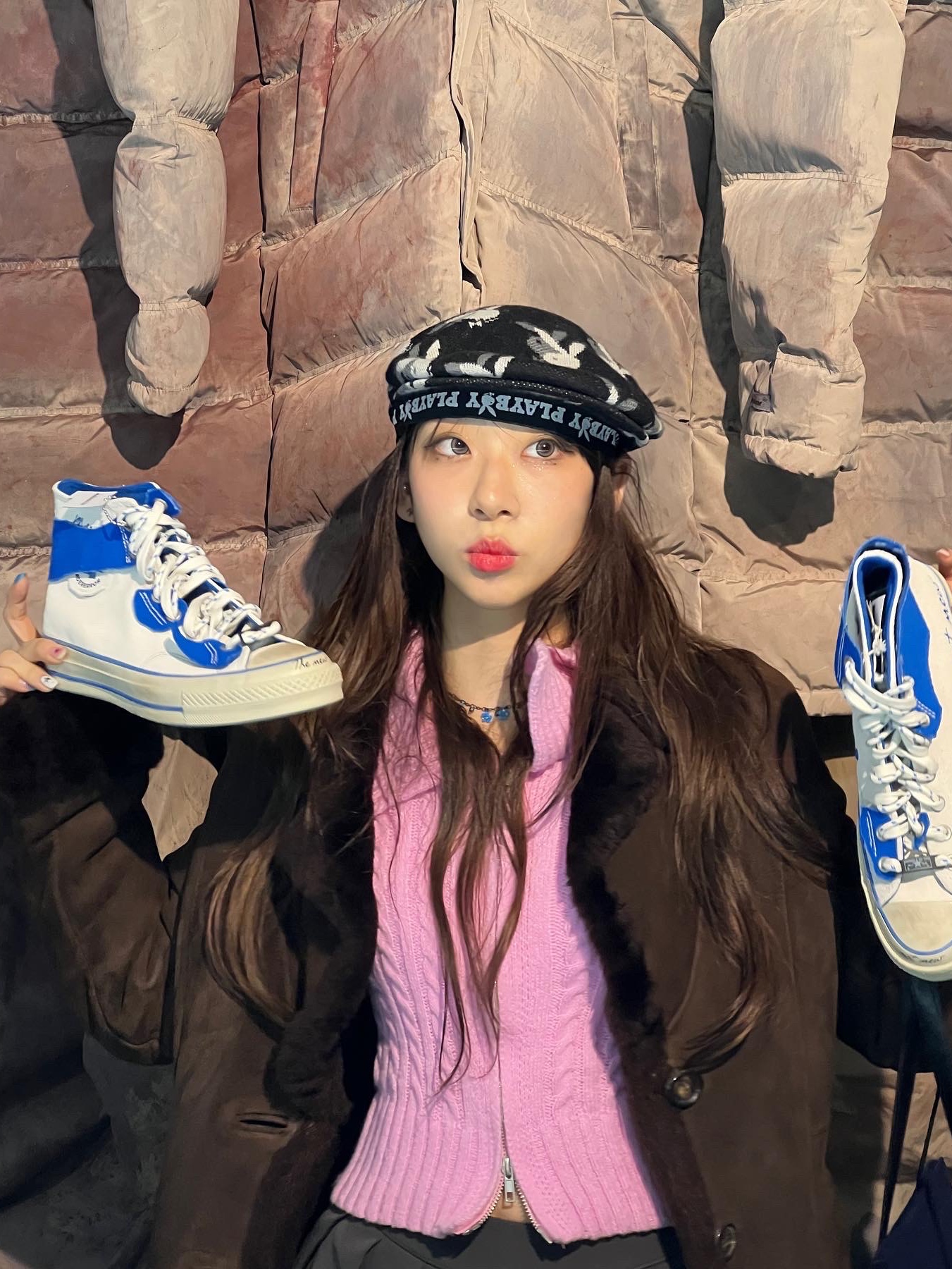 Converse x Ader Error Chuck 70 High White, Converse x Ader Error Shapes Varsity Jacket Cobalt 착용 스타일 - 4