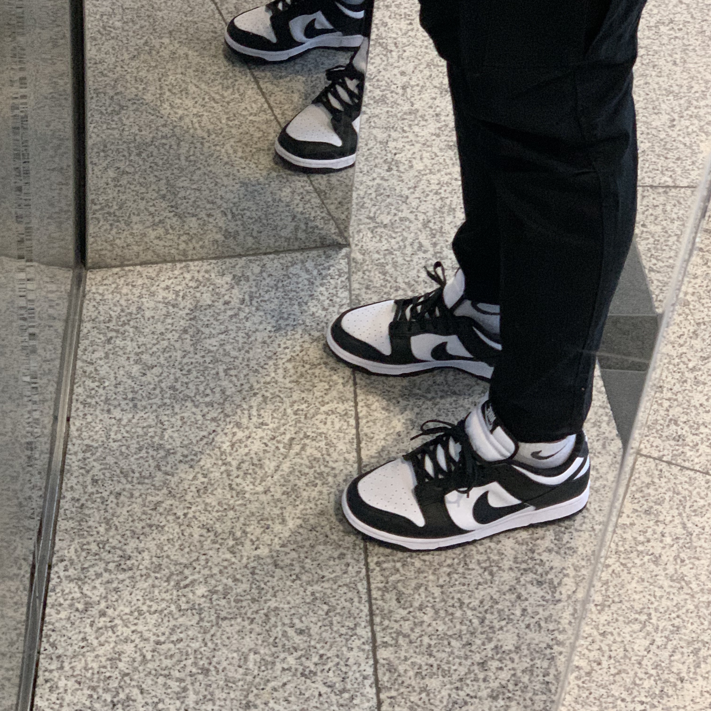Nike Dunk Low Retro Black 착용 스타일