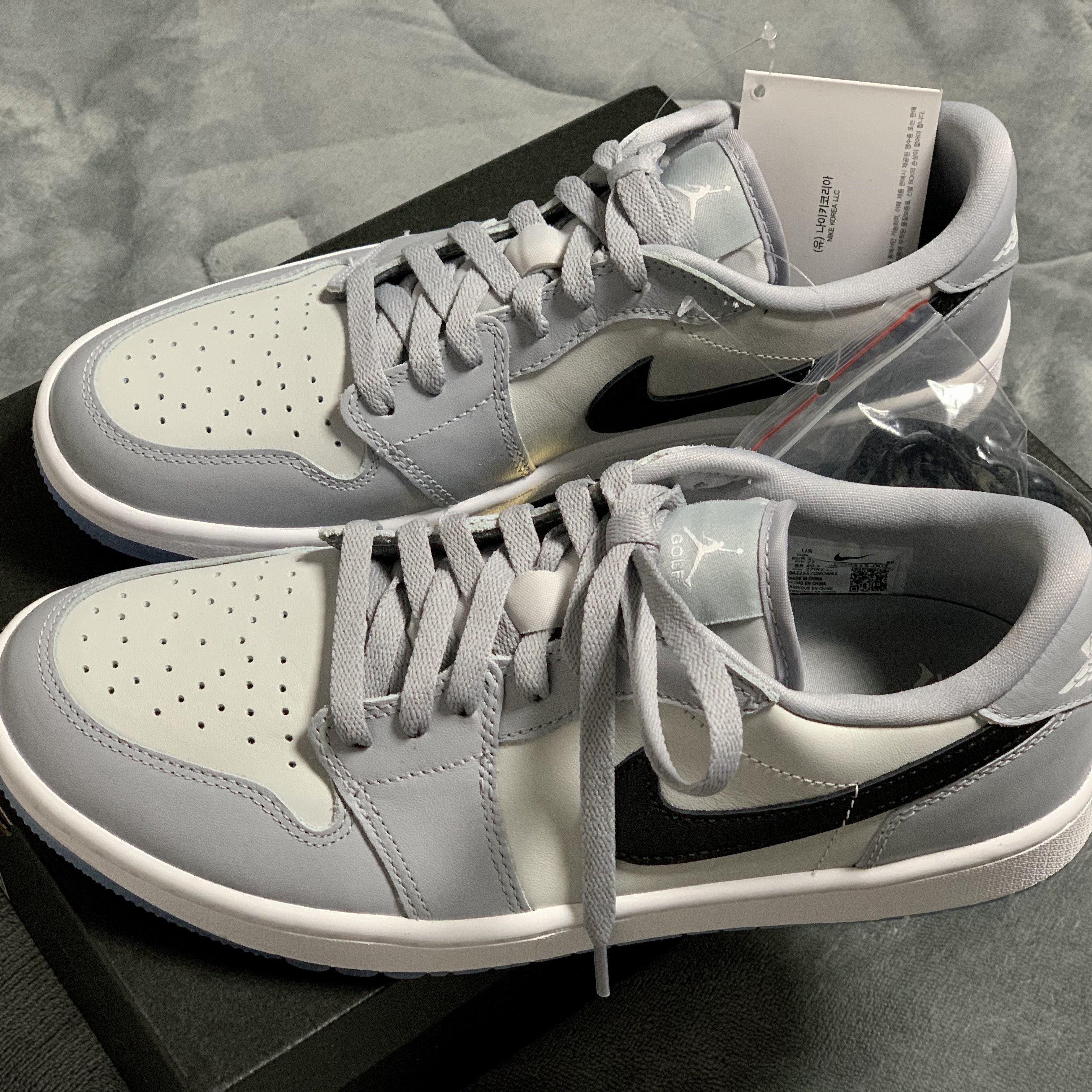 Jordan 1 Low Golf Wolf Grey 착용 스타일 - 1