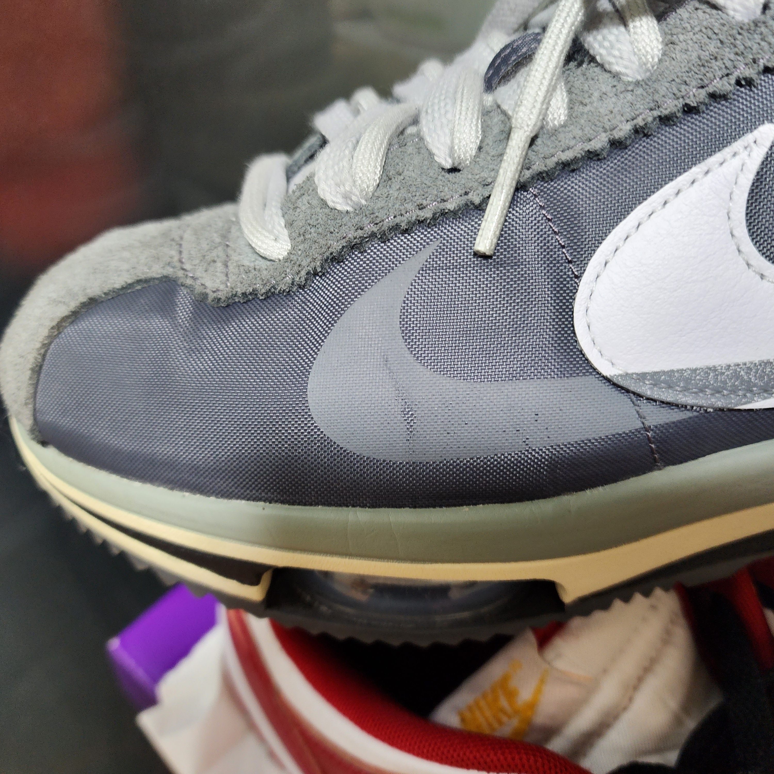 Nike x Sacai Zoom Cortez SP Iron Grey 착용 스타일 - 2