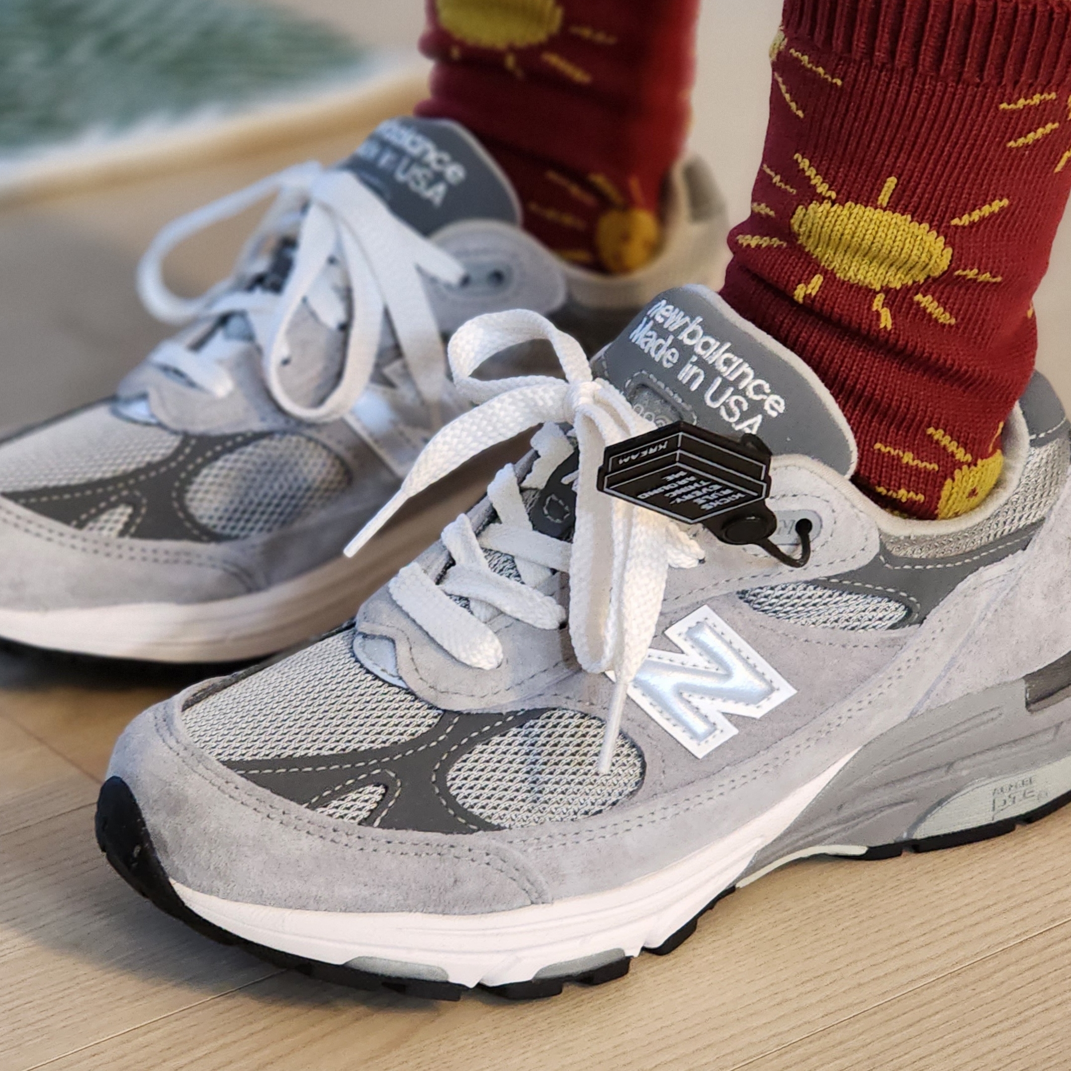(W) New Balance 993 Made in USA Grey - D Wide 착용 스타일