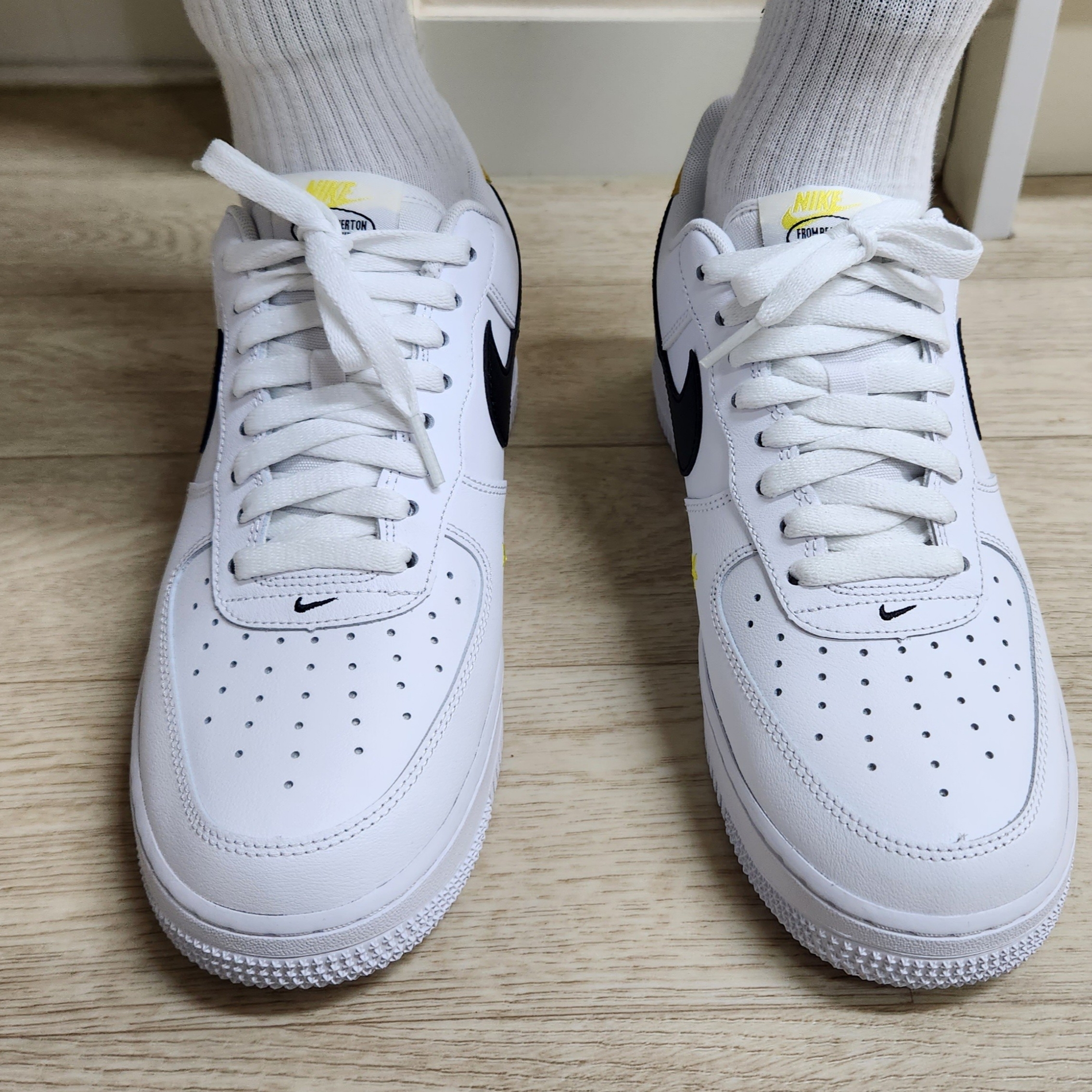 Nike Air Force 1 '07 LV8 2 Have a Nike Day 착용 스타일 - 1