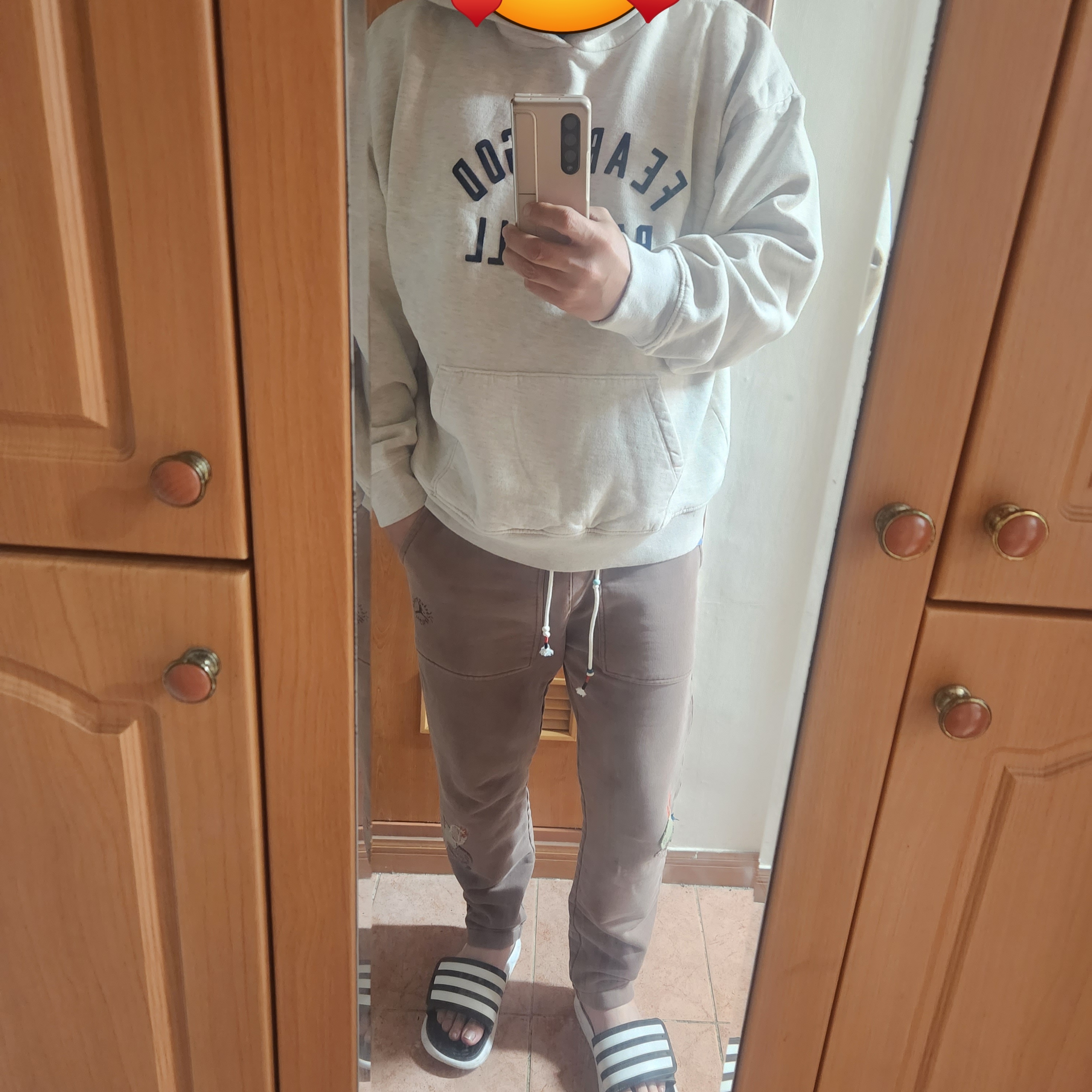 Jordan x Travis Scott Fleece Pants Antique Brown - Asia, Fear of God Baseball Hoodie Cream Heather 착용 스타일 - 2