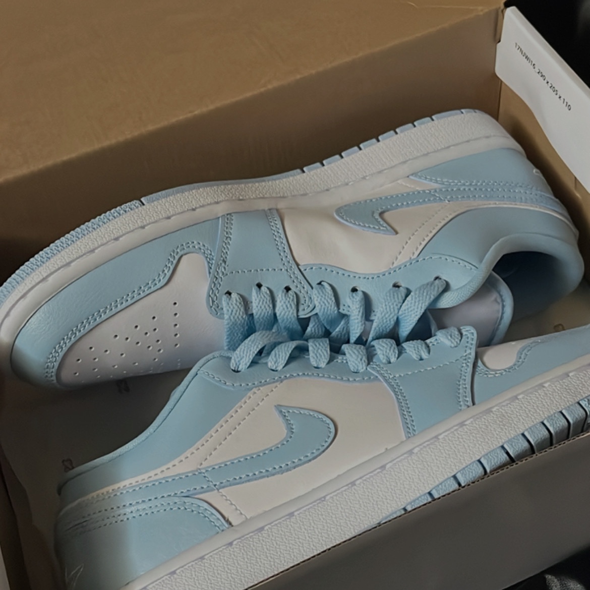 (W) Jordan 1 Low White Ice Blue 착용 스타일 - 3