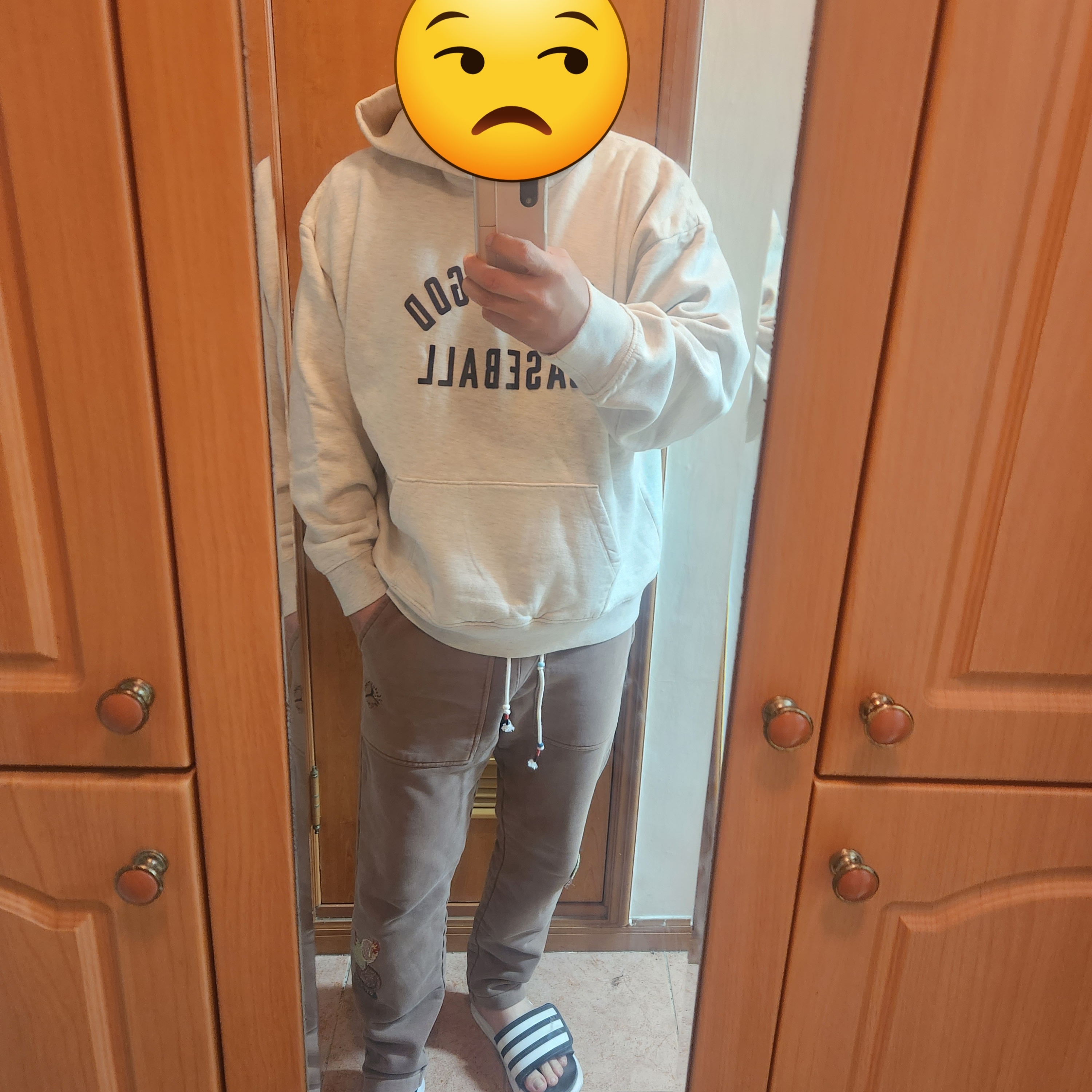 Jordan x Travis Scott Fleece Pants Antique Brown - Asia, Fear of God Baseball Hoodie Cream Heather 착용 스타일 - 3