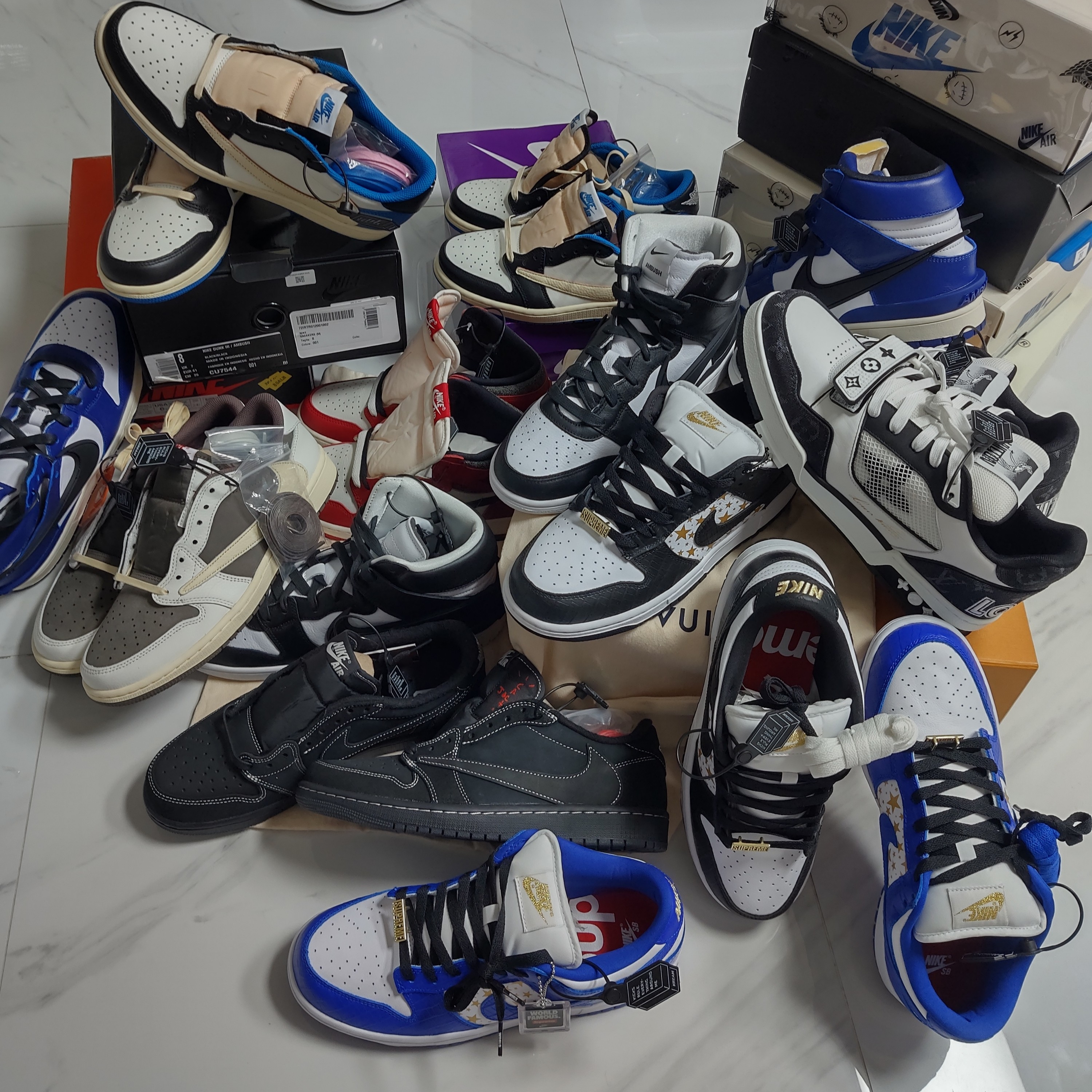 Jordan 1 x Travis Scott Retro Low OG SP Black Phantom, Jordan 1 x Travis Scott Retro Low OG SP Sail and Ridgerock 착용 스타일
