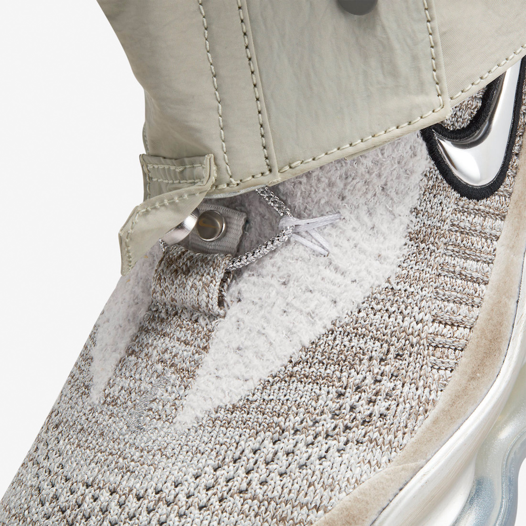 Nike Air Max Scorpion Flyknit Lemon Wash, Nike Air Max Scorpion Flyknit Black Anthracite 착용 스타일 - 5
