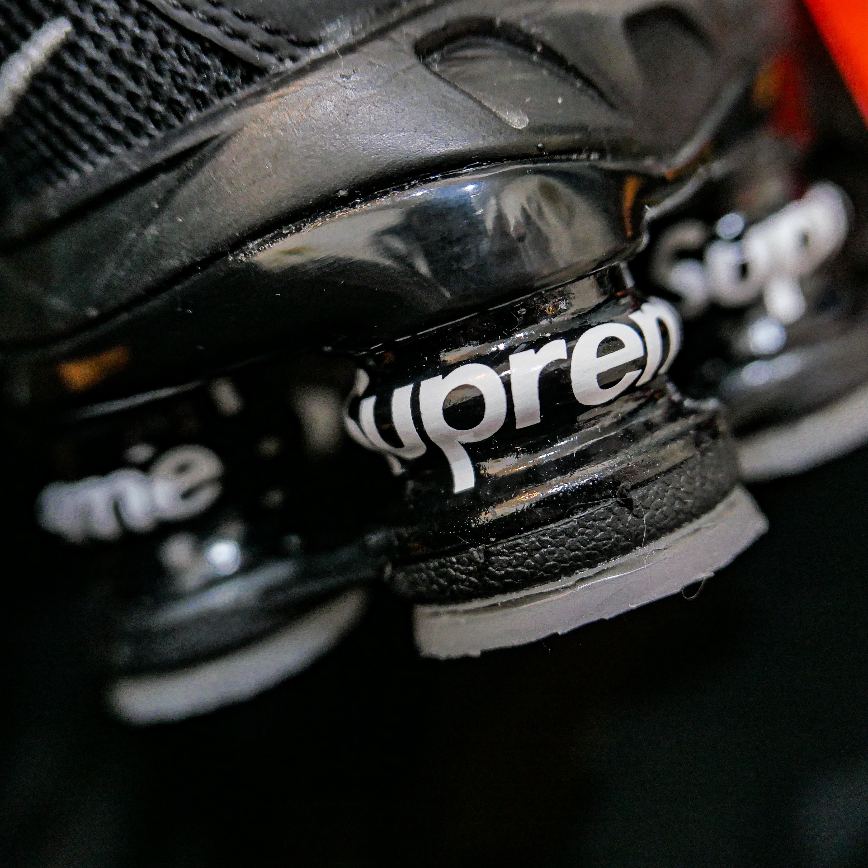 Nike x Supreme Shox Ride 2 SP Black 착용 스타일 - 3