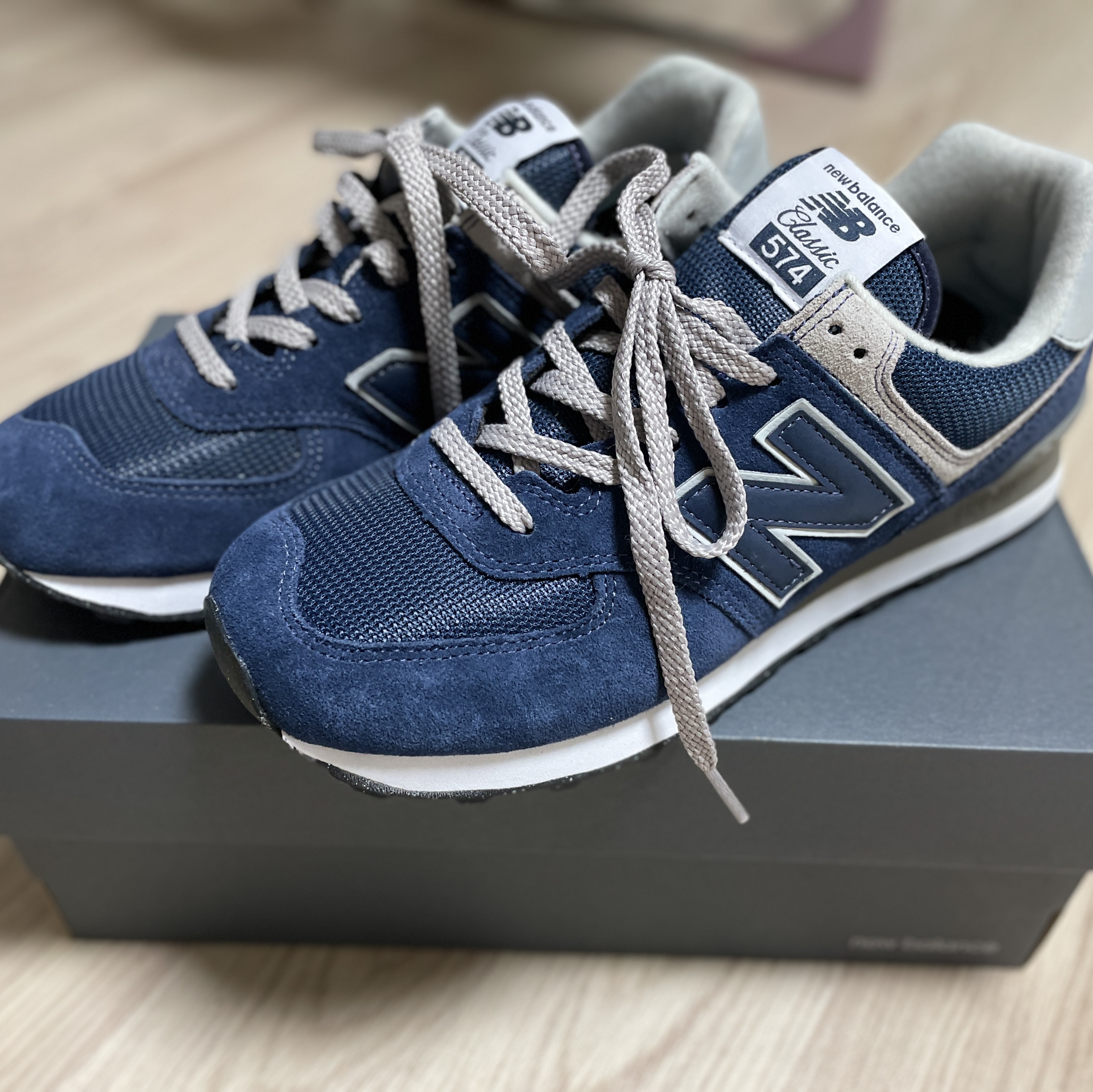 New Balance 574 Navy - D Standard 착용 스타일