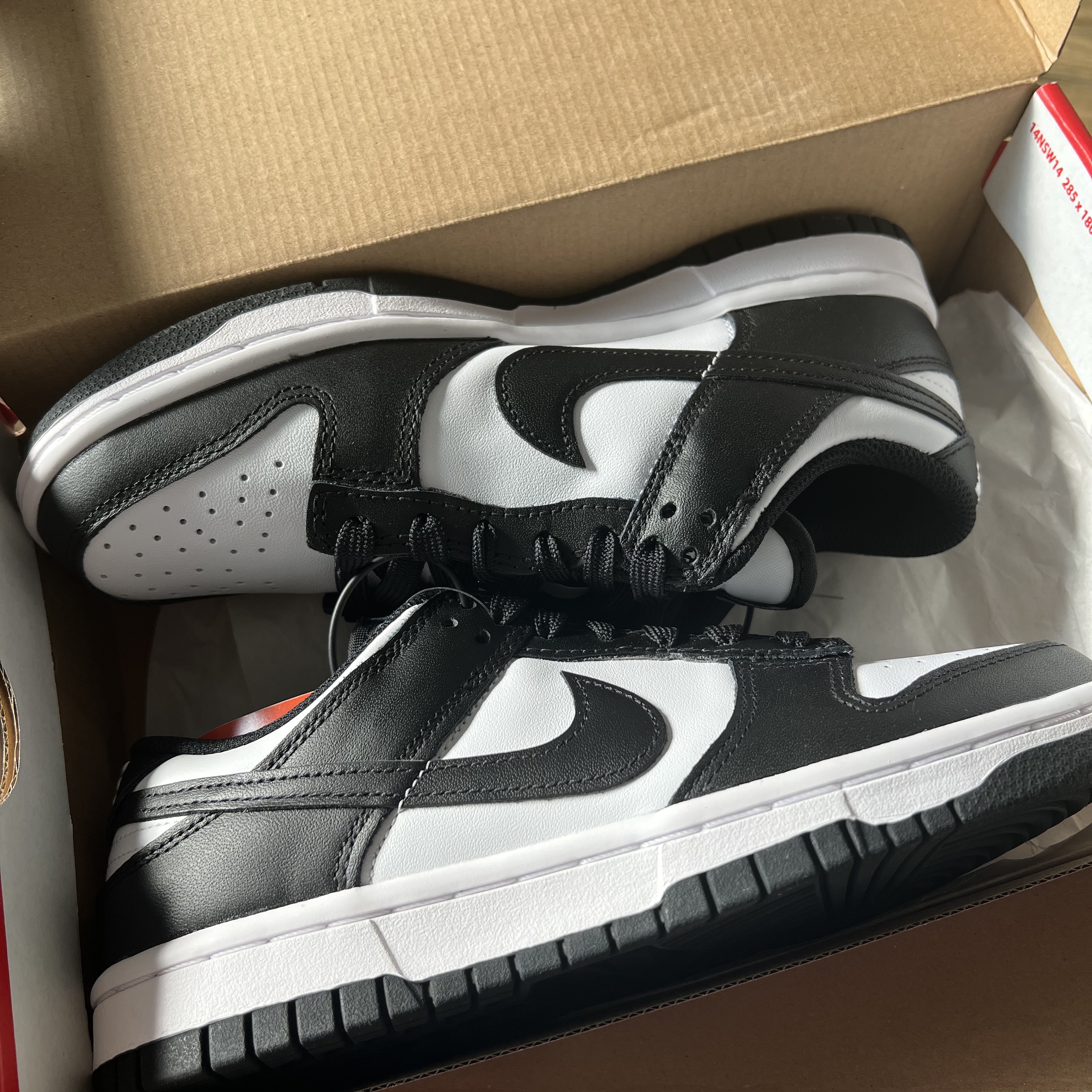 (W) Nike Dunk Low Black 착용 스타일