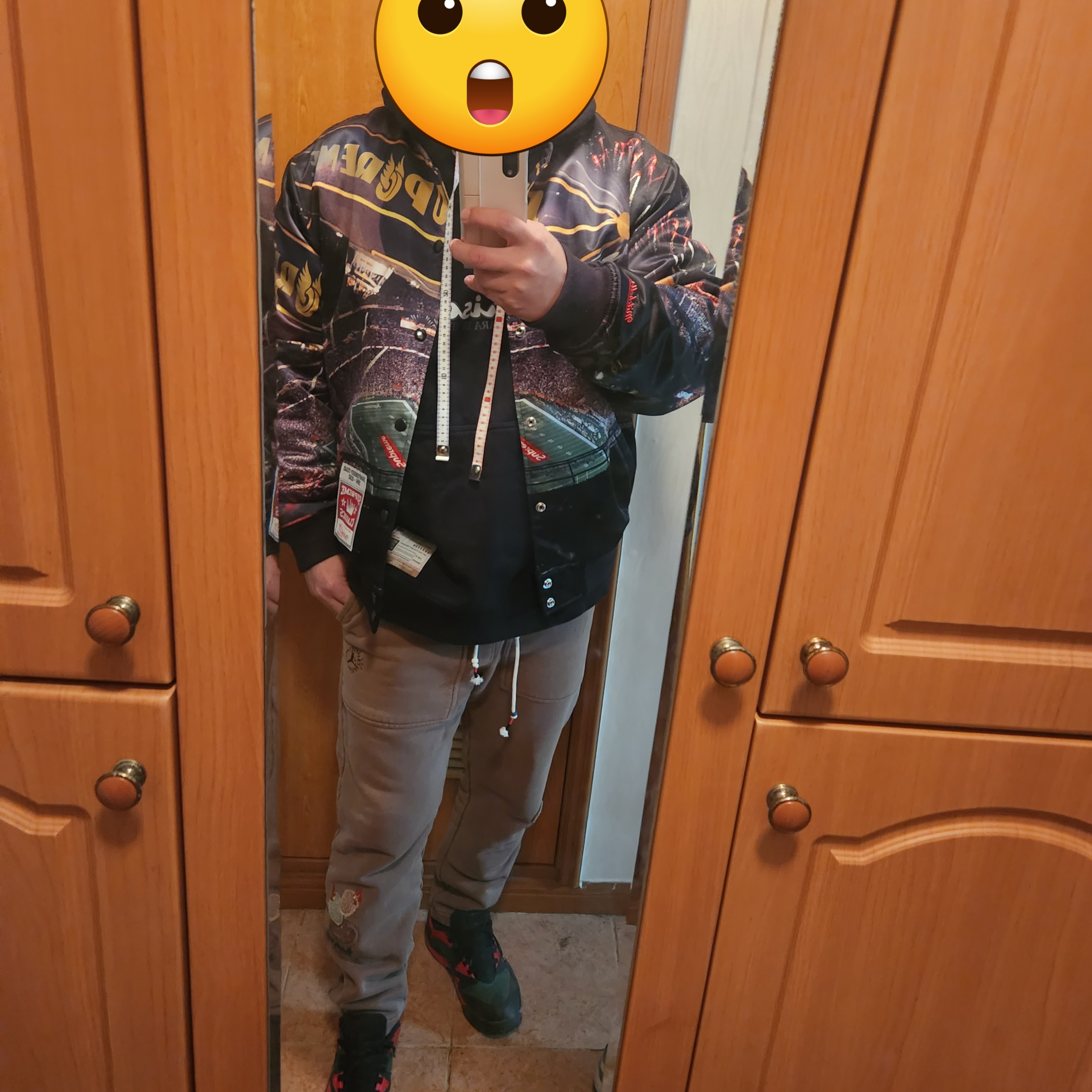 Jordan x Travis Scott Fleece Pants Antique Brown - Asia, Fear of God Baseball Hoodie Cream Heather 착용 스타일 - 1