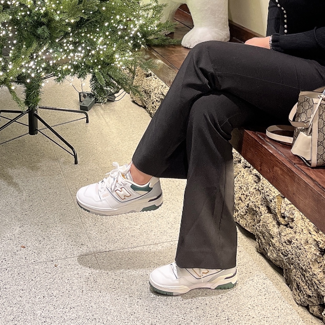 New Balance 550 White Nightwatch Green - 2E Wide 착용 스타일
