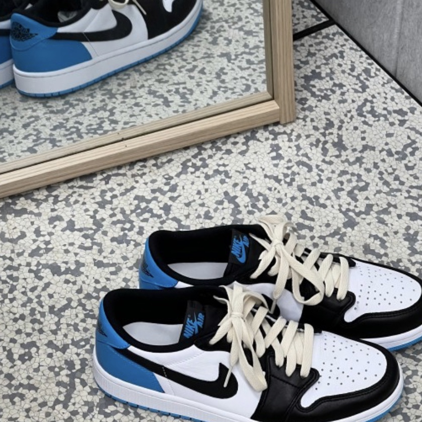 Jordan 1 Retro Low OG Black and Dark Powder Blue, (W) Jordan 1 Retro Low OG Black and Dark Powder Blue 착용 스타일