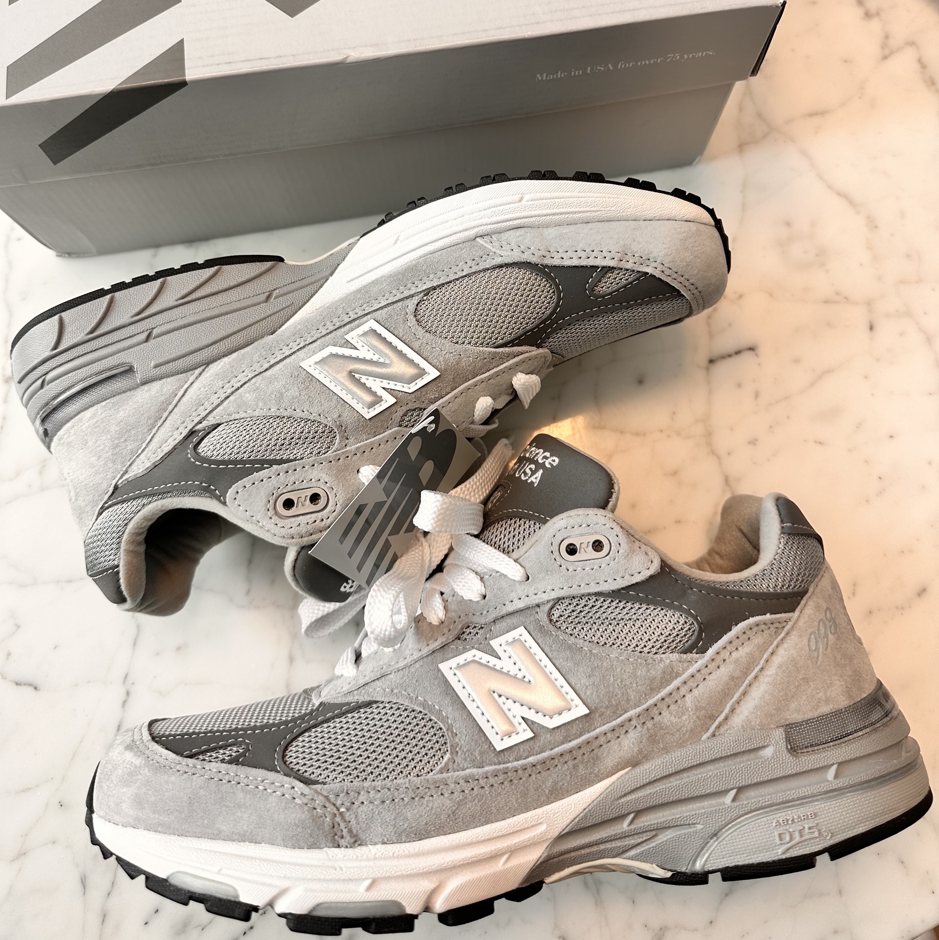 New Balance 993 Made in USA Grey - D Standard 착용 스타일 - 1