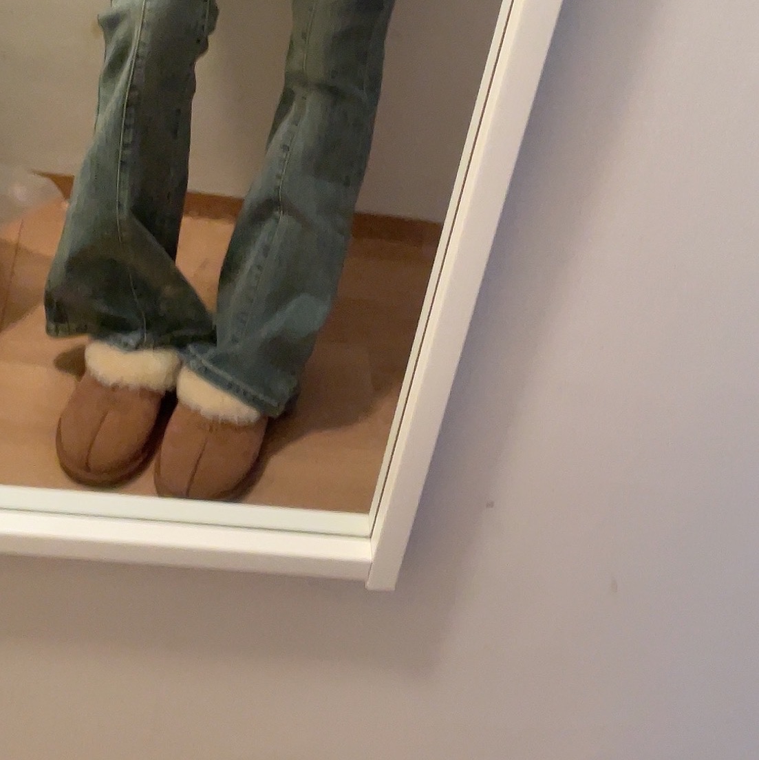 (W) UGG Coquette Slipper Chestnut 착용 스타일