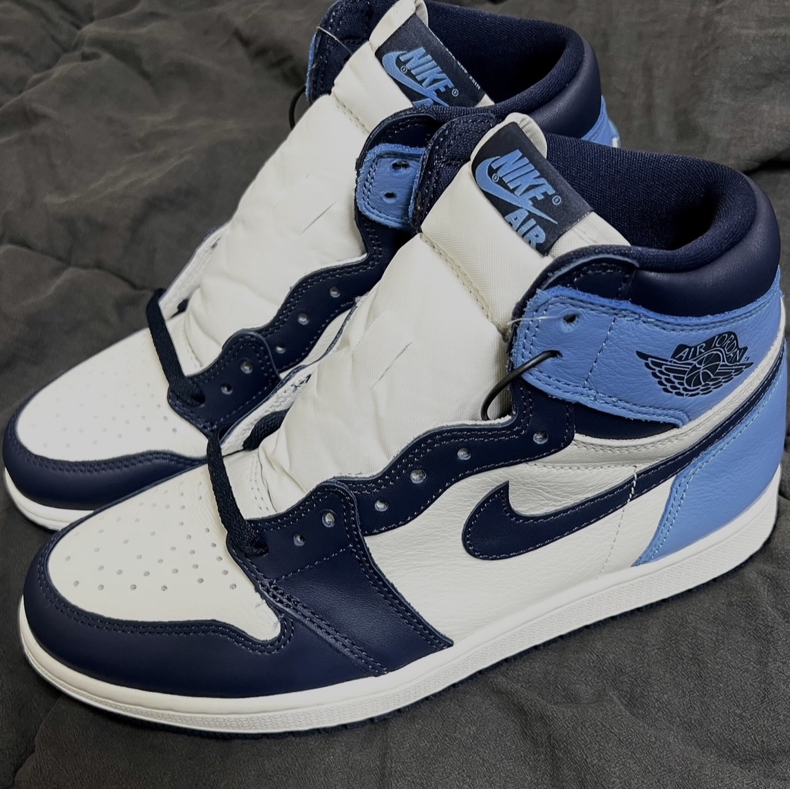 Jordan 1 Retro High Obsidian UNC 착용 스타일 - 1