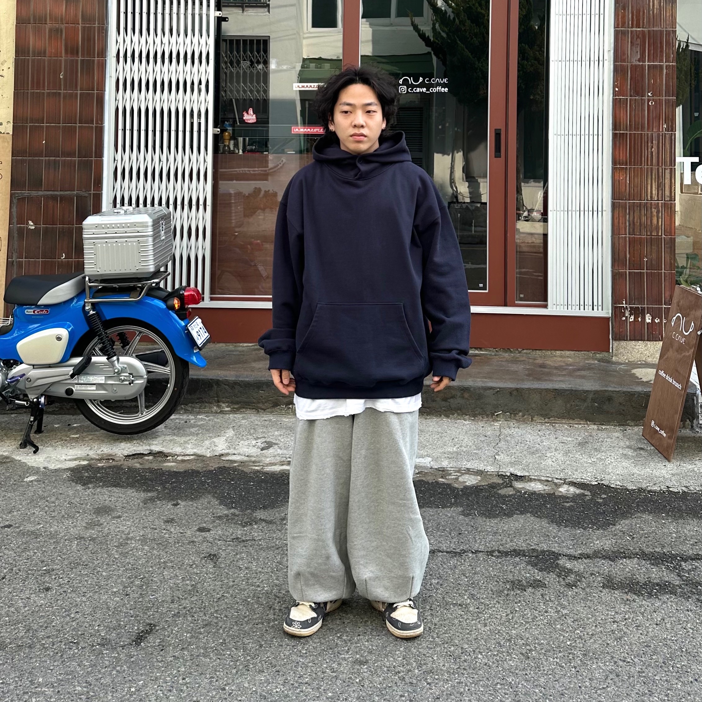 Nike x Travis Scott SB Dunk Low 착용 스타일 - 3