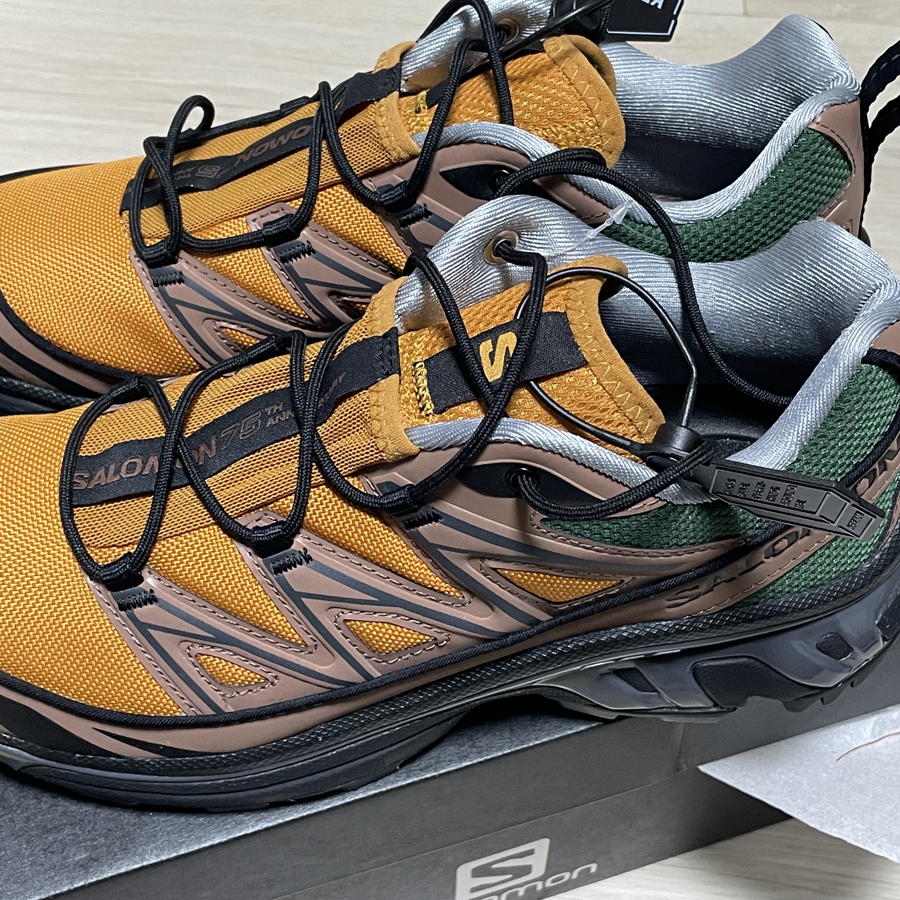 Salomon XT-6 Expanse 75th Anniversary Golden Oak Acorn 착용 스타일 - 1