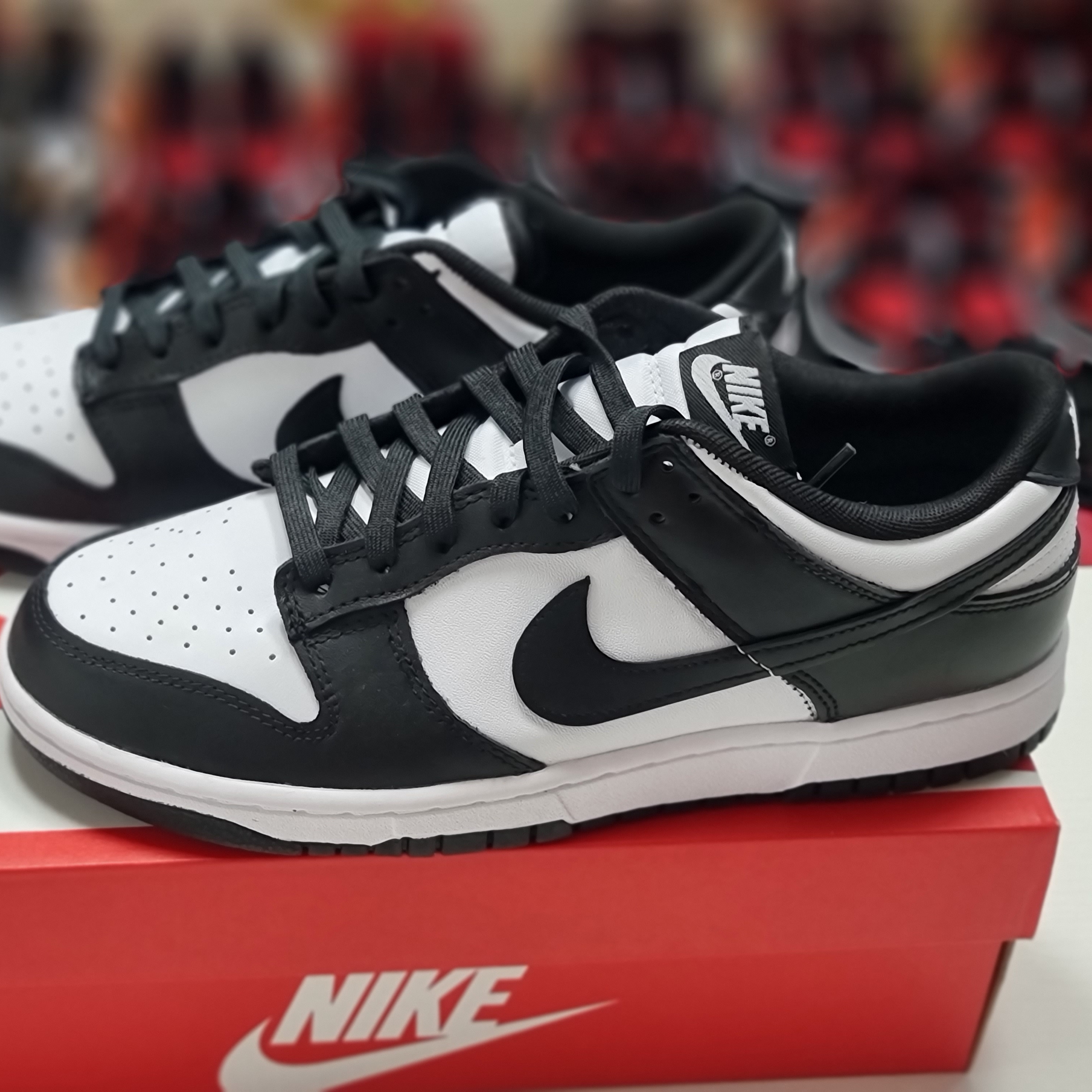 Nike Dunk Low Retro Black 착용 스타일