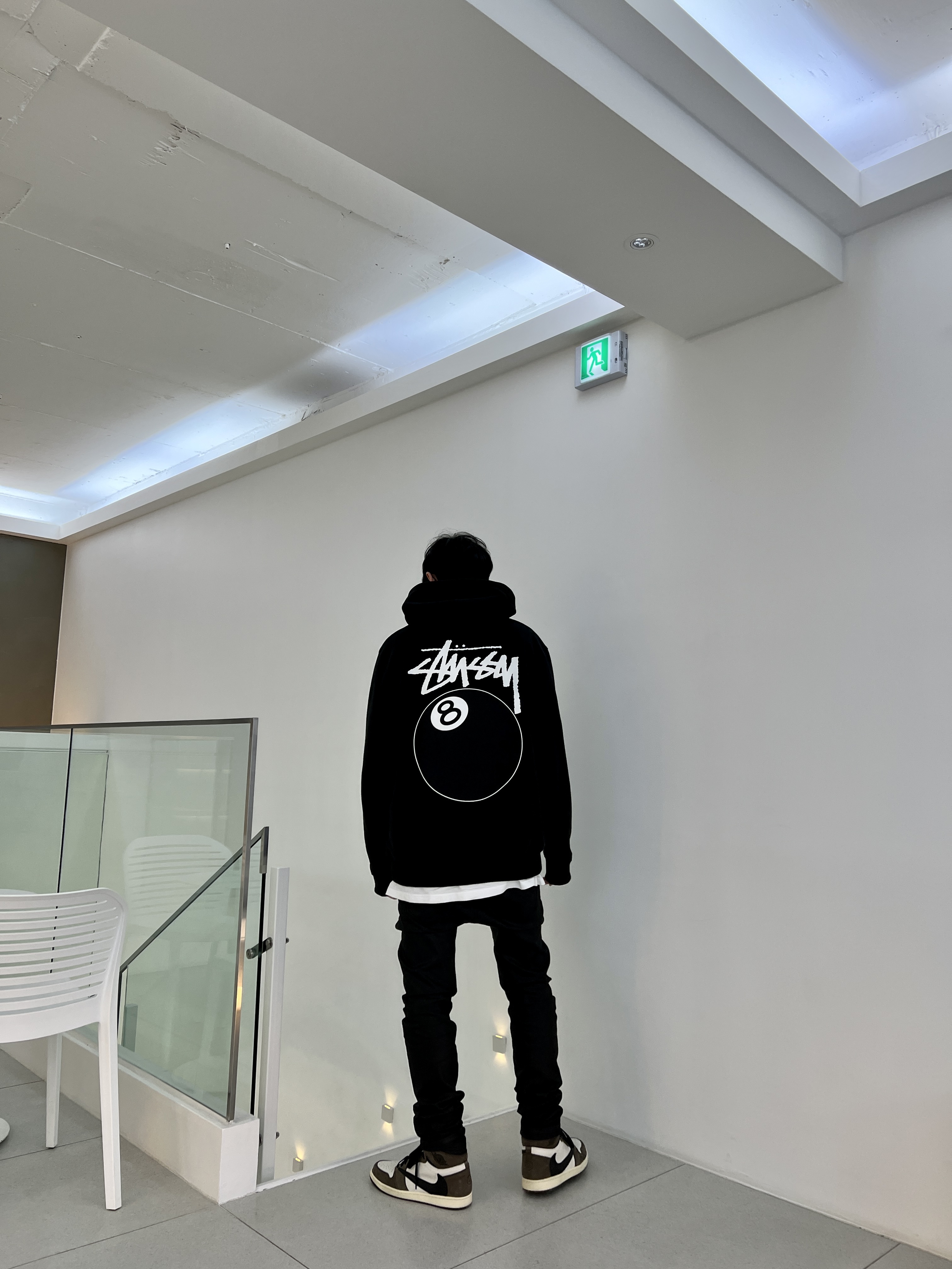 Stussy 8 Ball Hoodie Black - 21FW, Jordan 1 x Travis Scott Retro High OG SP Mocha 착용 스타일 - 4
