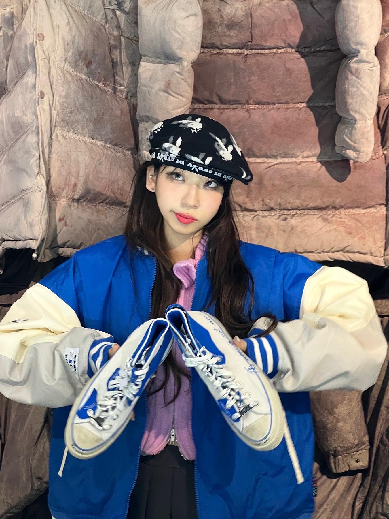 Converse x Ader Error Chuck 70 High White, Converse x Ader Error Shapes Varsity Jacket Cobalt 착용 스타일 - 1