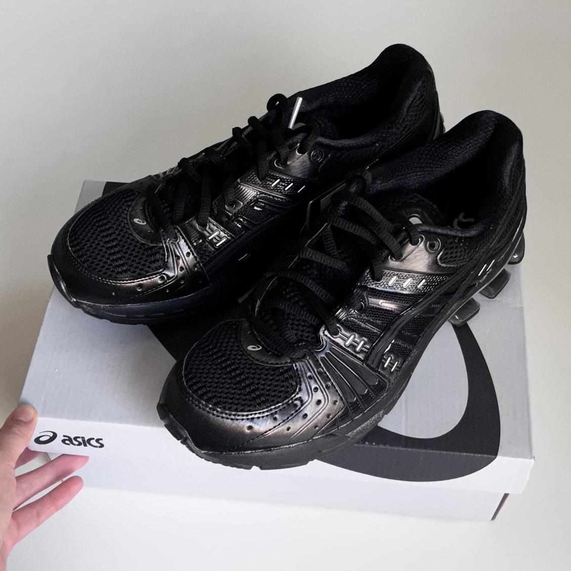 Asics Gel Kinsei OG Black 착용 스타일 - 3