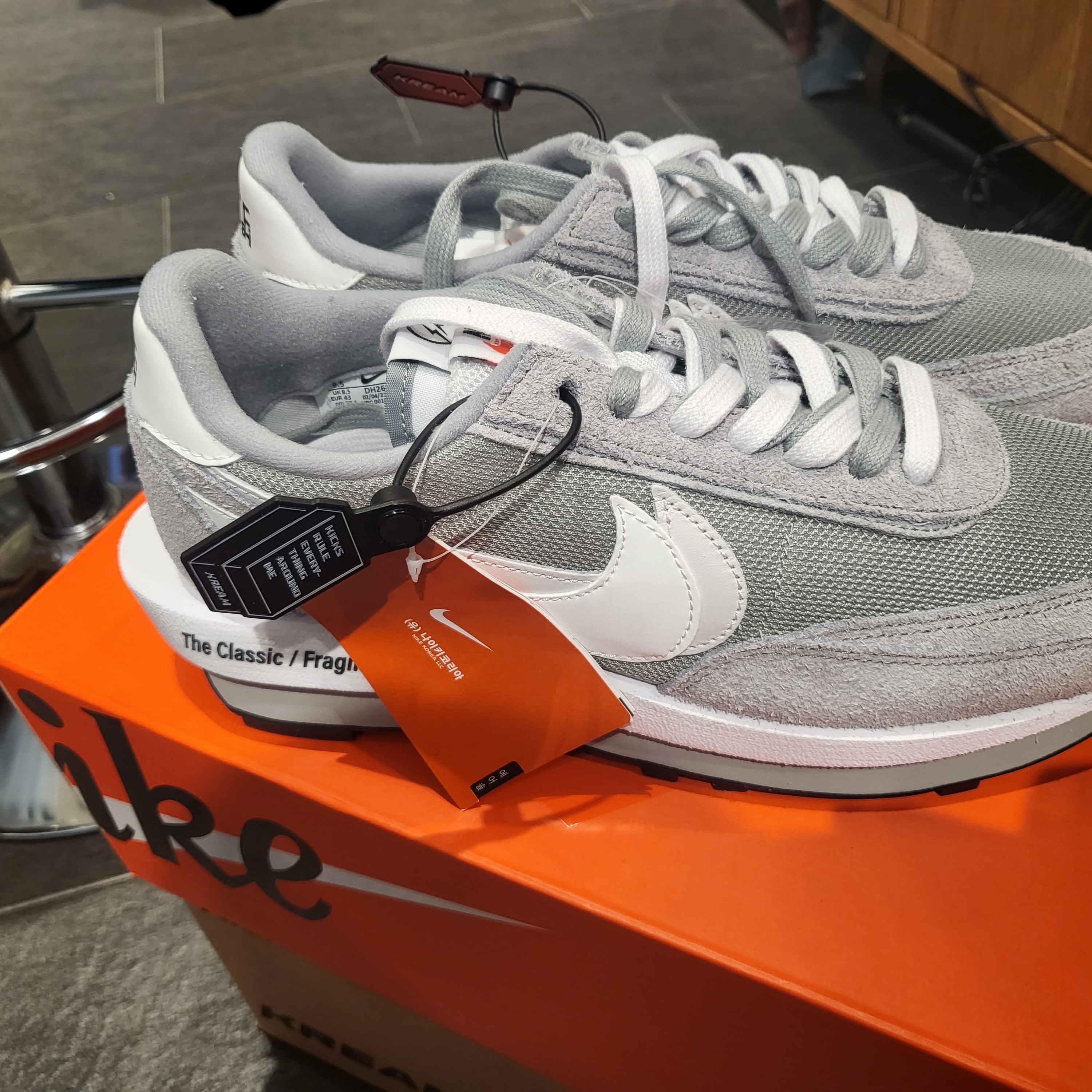 Nike x Sacai x Fragment LDWaffle Light Smoke Grey 착용 스타일 - 1