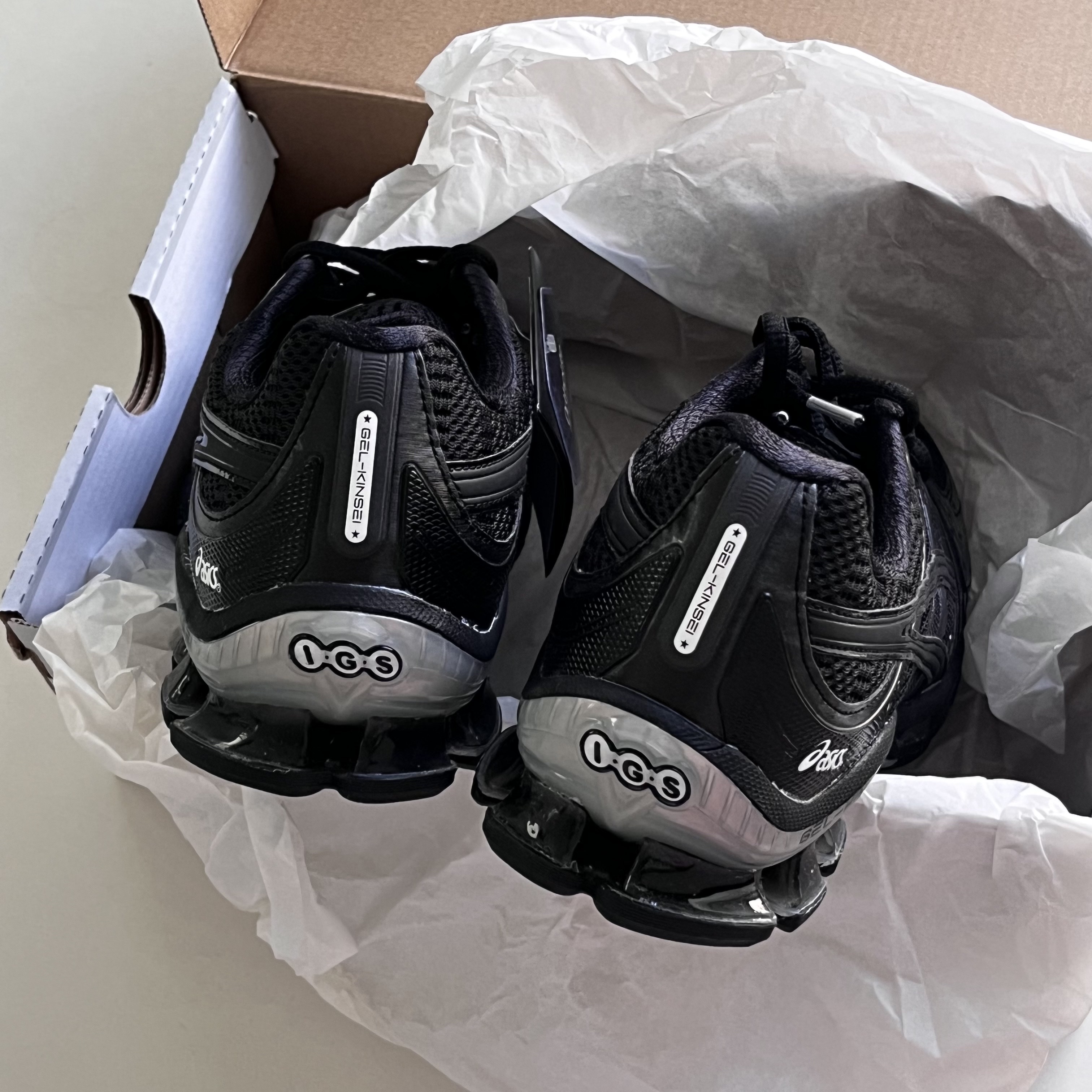 Asics Gel Kinsei OG Black 착용 스타일 - 5