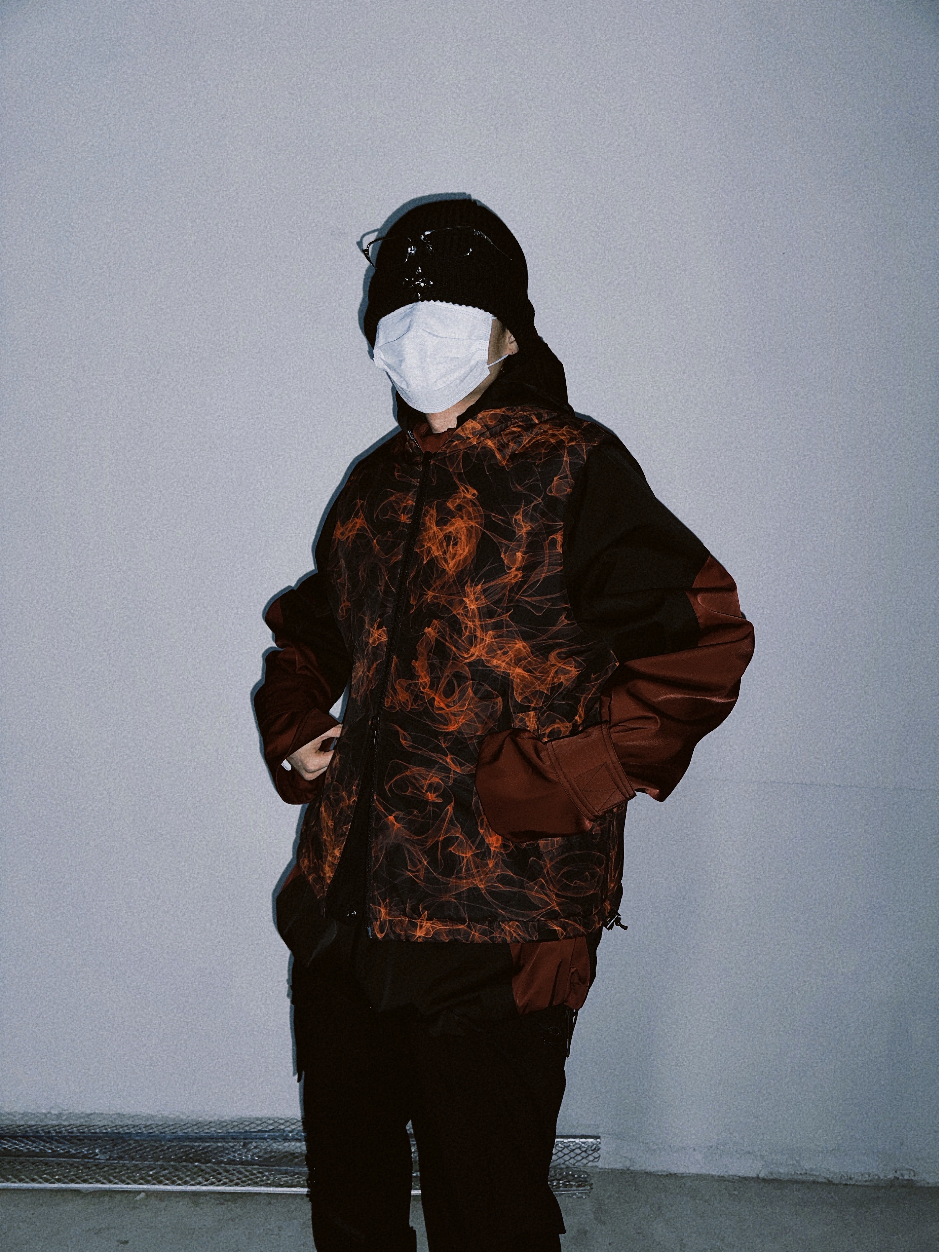 Undermycar Kame Multi Zip Turtle Shell Parka Hot Rod - 22FW, Undermycar x Umbro Reversible Padding Vest Black 착용 스타일 - 3
