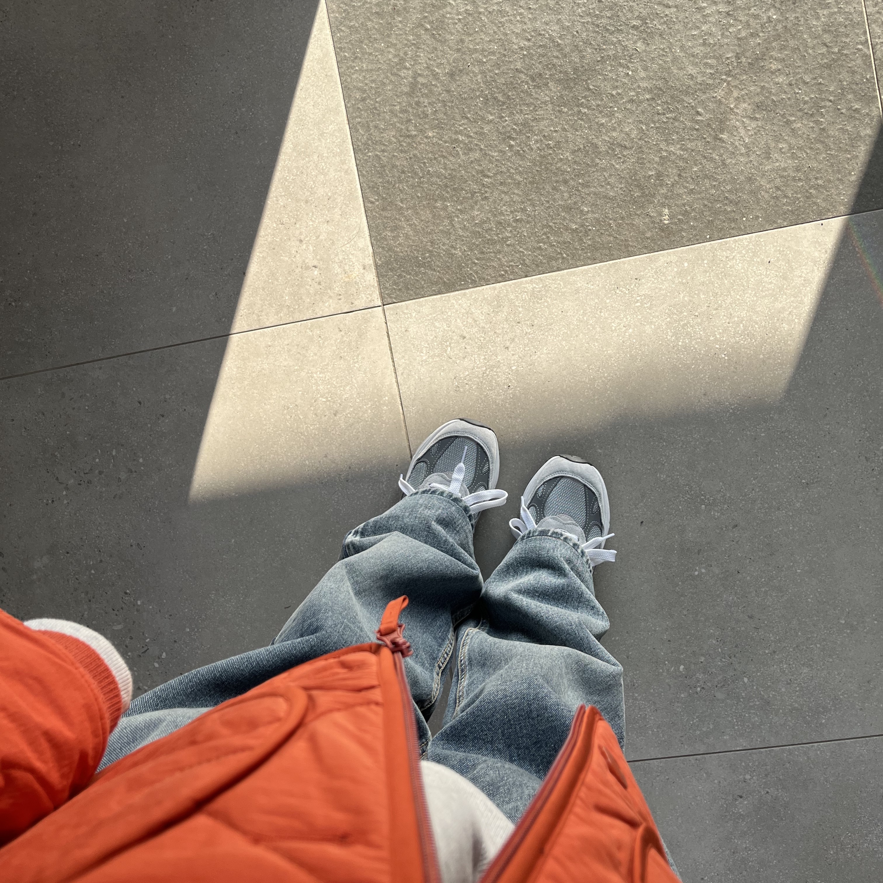 (W) New Balance 993 Made in USA Grey - D Wide 착용 스타일