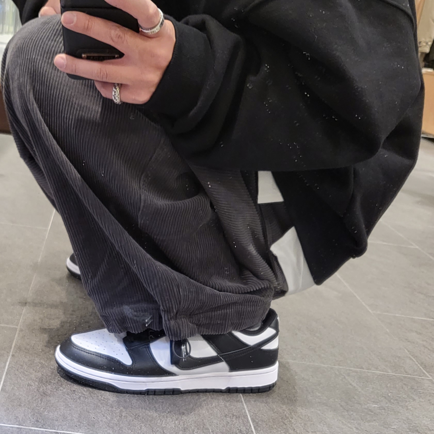 Nike Dunk Low Retro Black 착용 스타일 - 3