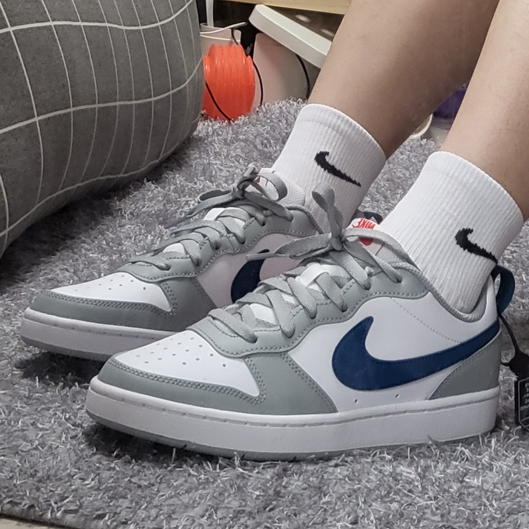 (GS) Nike Court Borough Low 2 Light Smoke Grey 착용 스타일