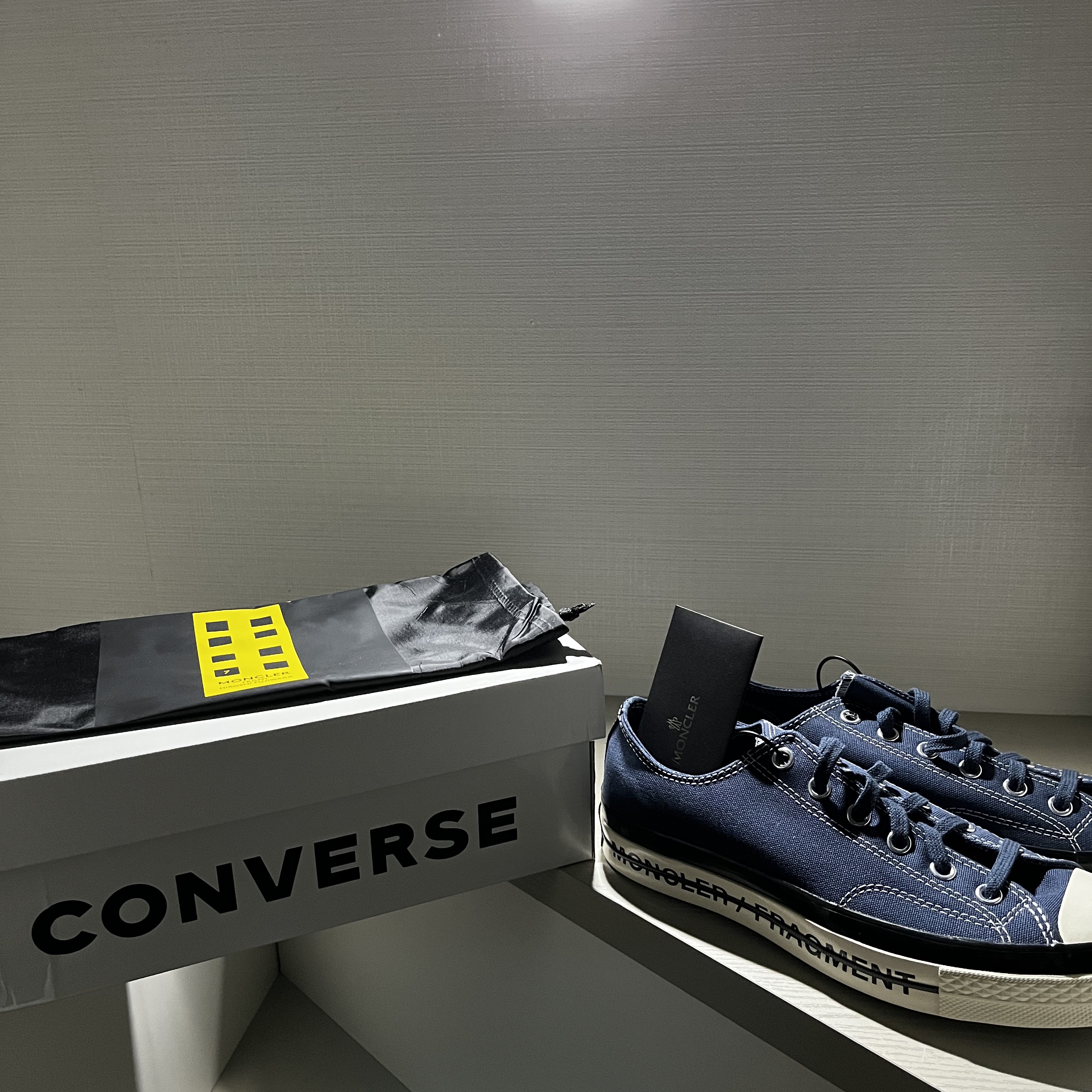 Converse x Moncler x Fragment Chuck 70 Ox Fraylor III Insignia Blue 착용 스타일