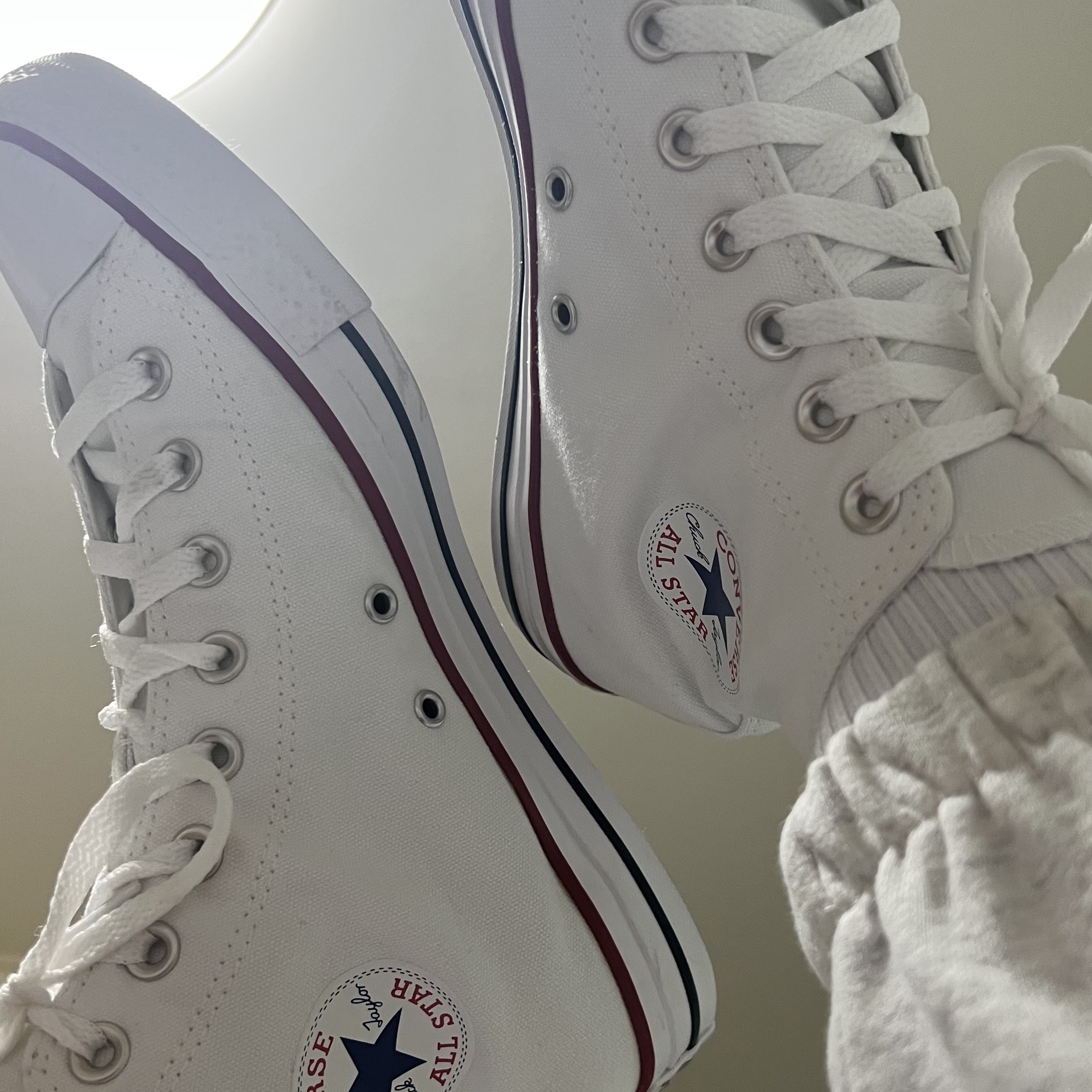 Converse Chuck Taylor All Star Hi Classic Optical White 착용 스타일