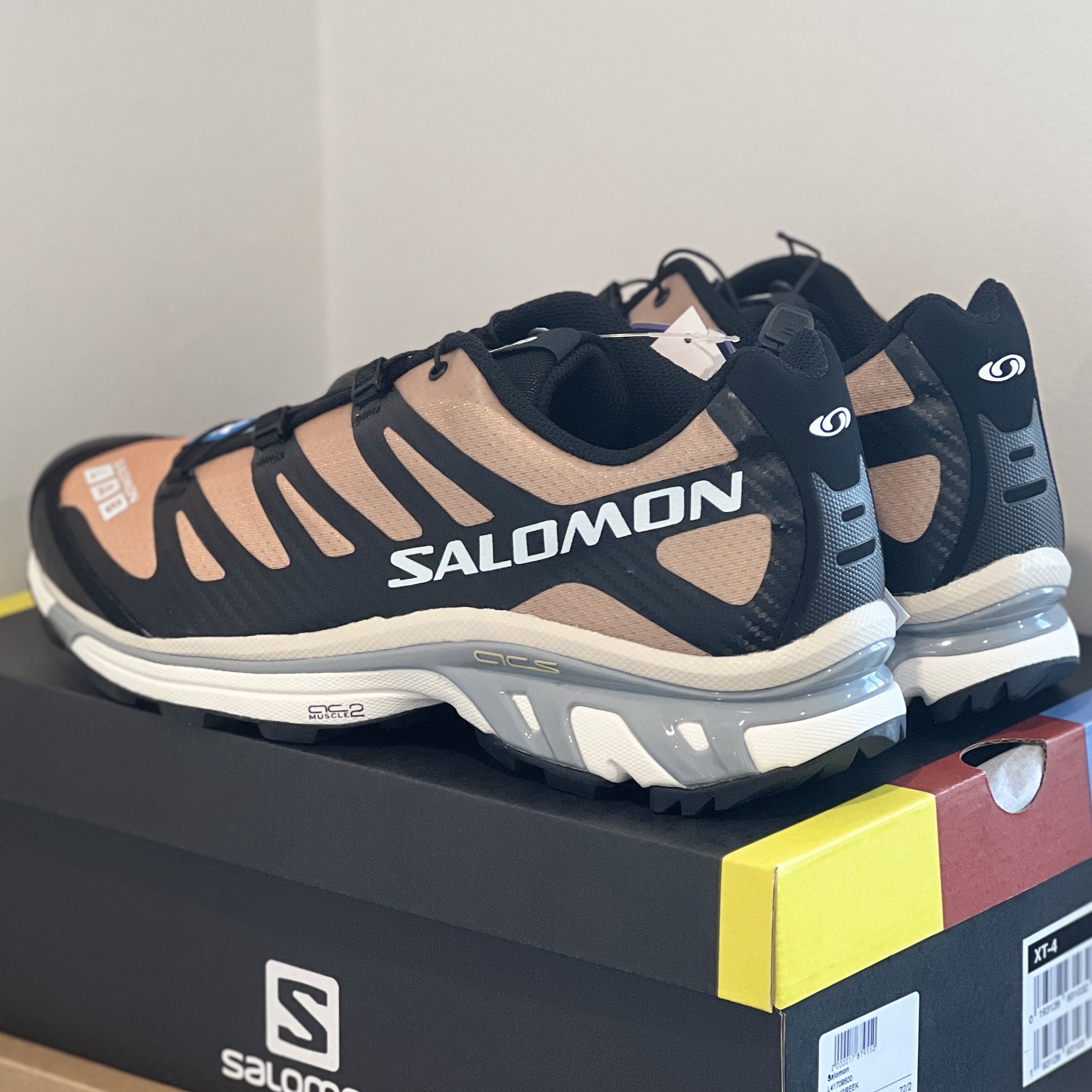 Salomon XT-4 Tobacco Brown 착용 스타일