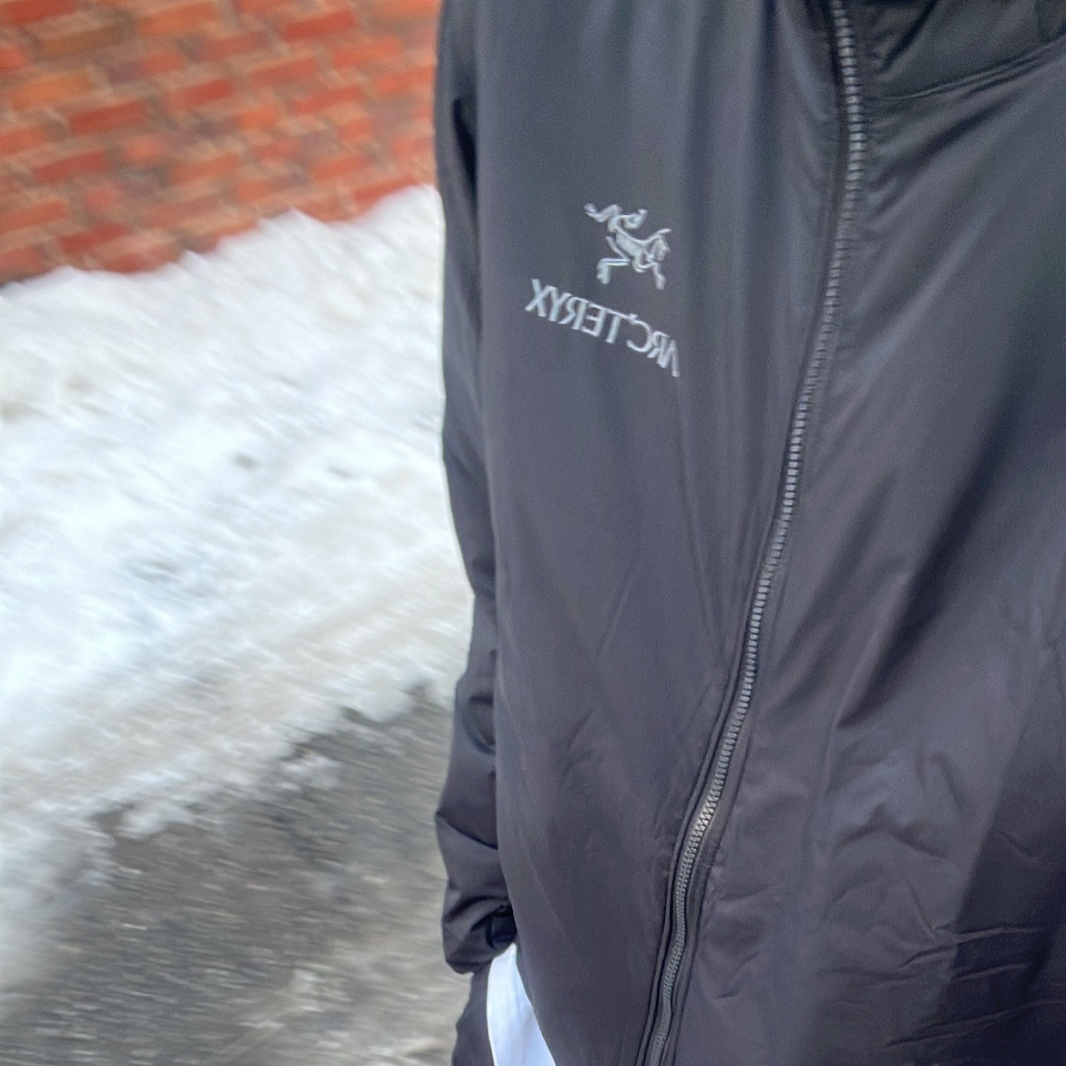 Arc'teryx Atom LT Hoody Black 착용 스타일