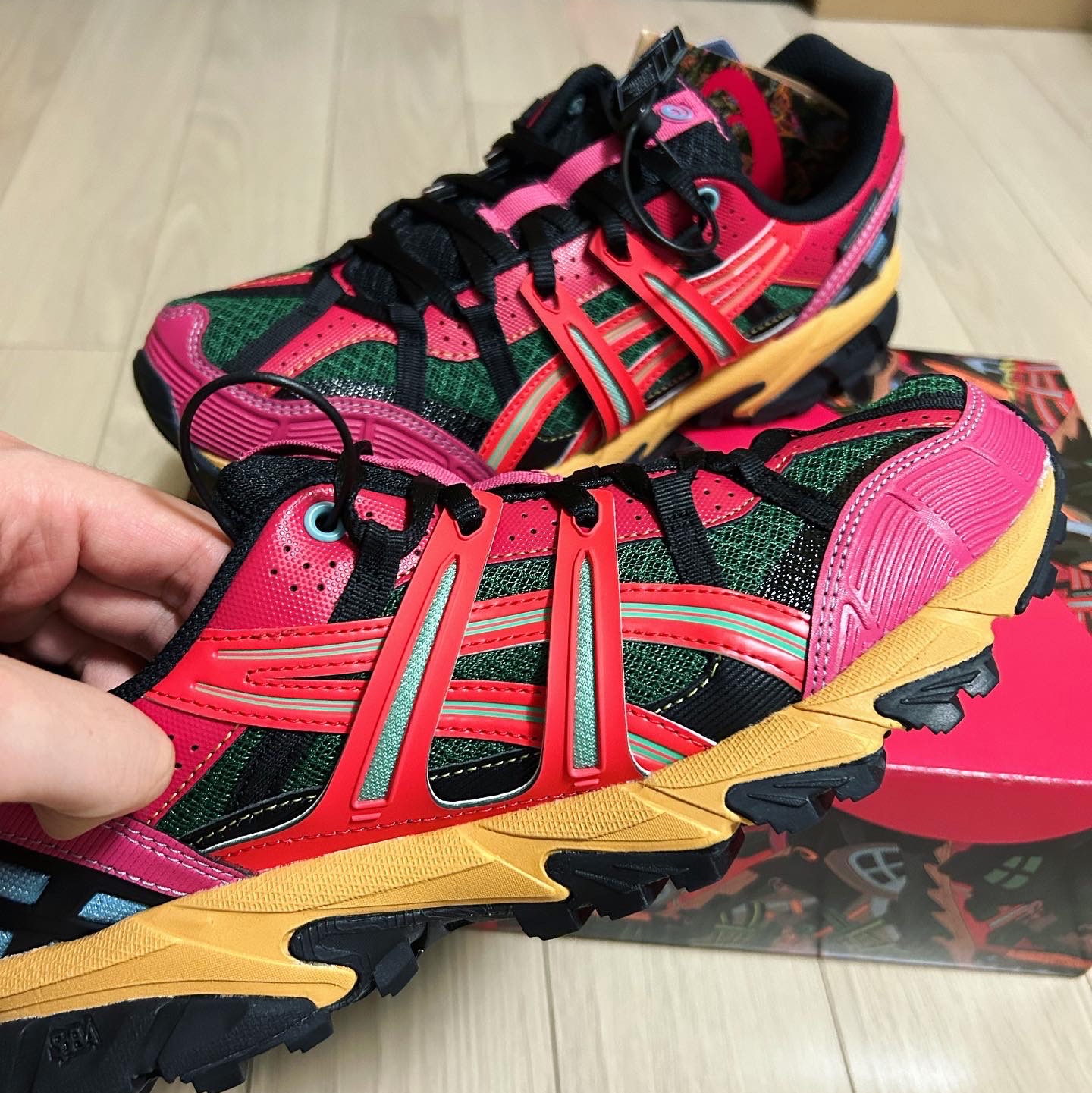 Asics x Andersson Bell Gel-Sonoma 15-50 Bright Rose Evergreen 착용 스타일 - 2