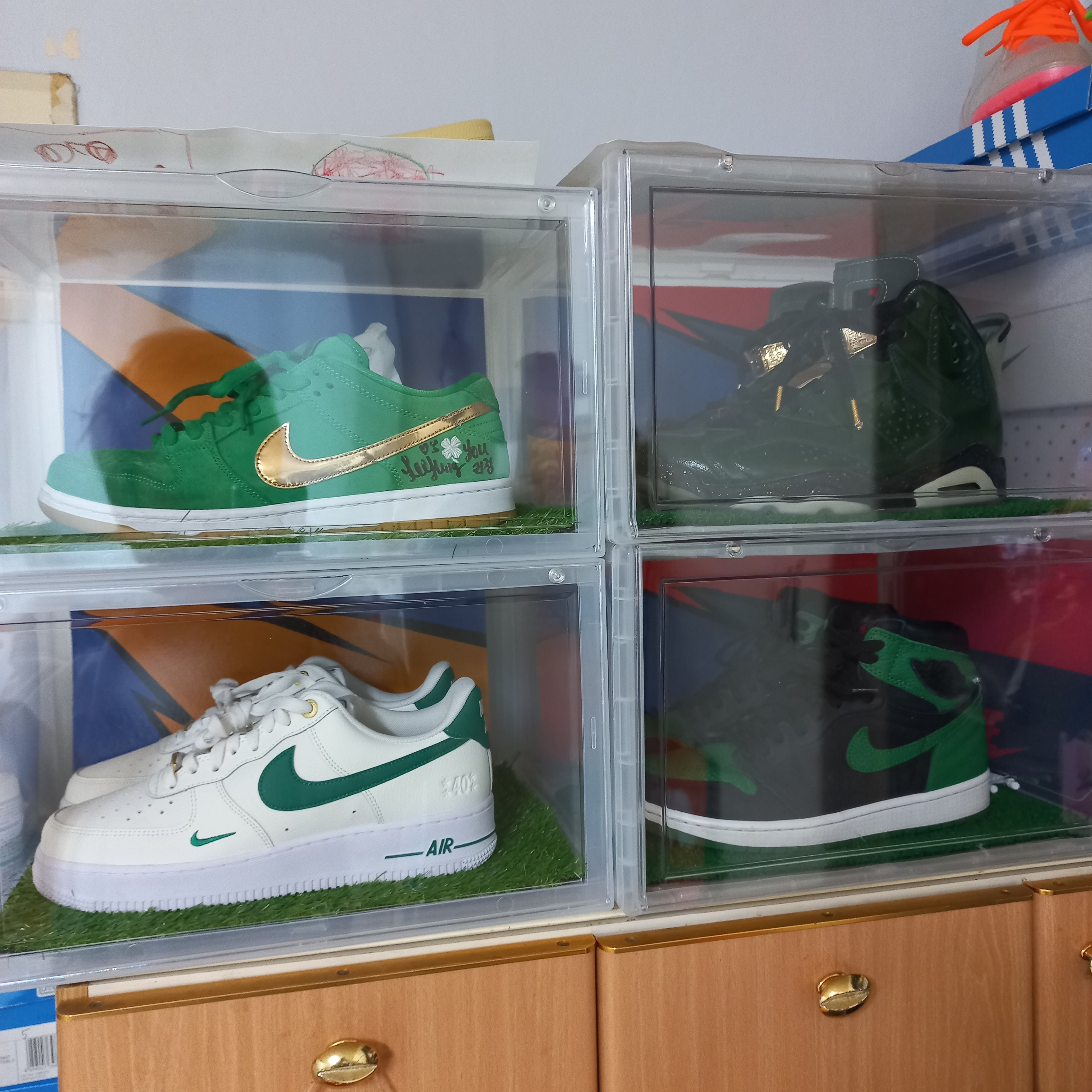 Jordan 1 Retro High OG Pine Green Black, Jordan 6 Retro Champagne 착용 스타일 - 1