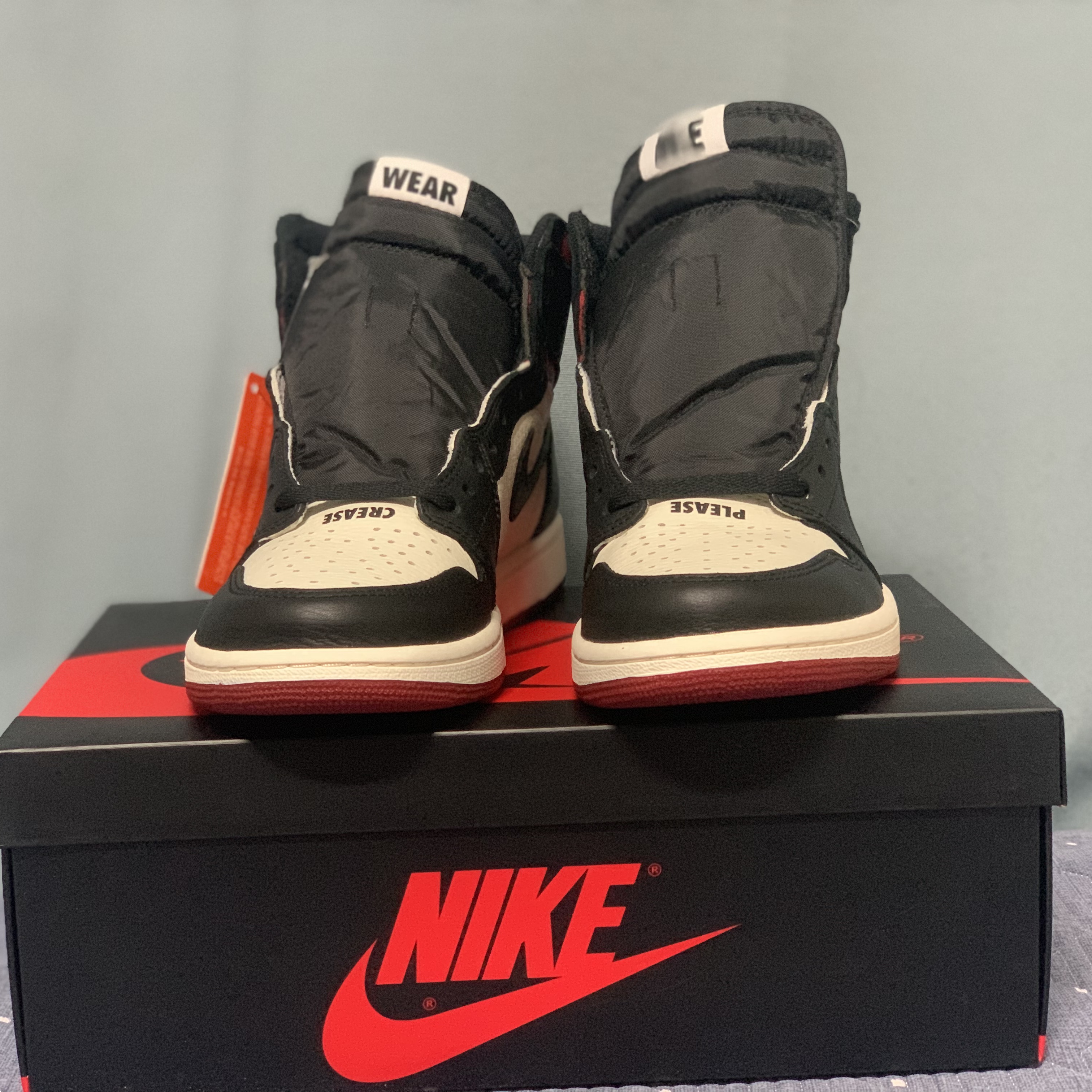 Jordan 1 Retro High Not for Resale Varsity Red 착용 스타일 - 4