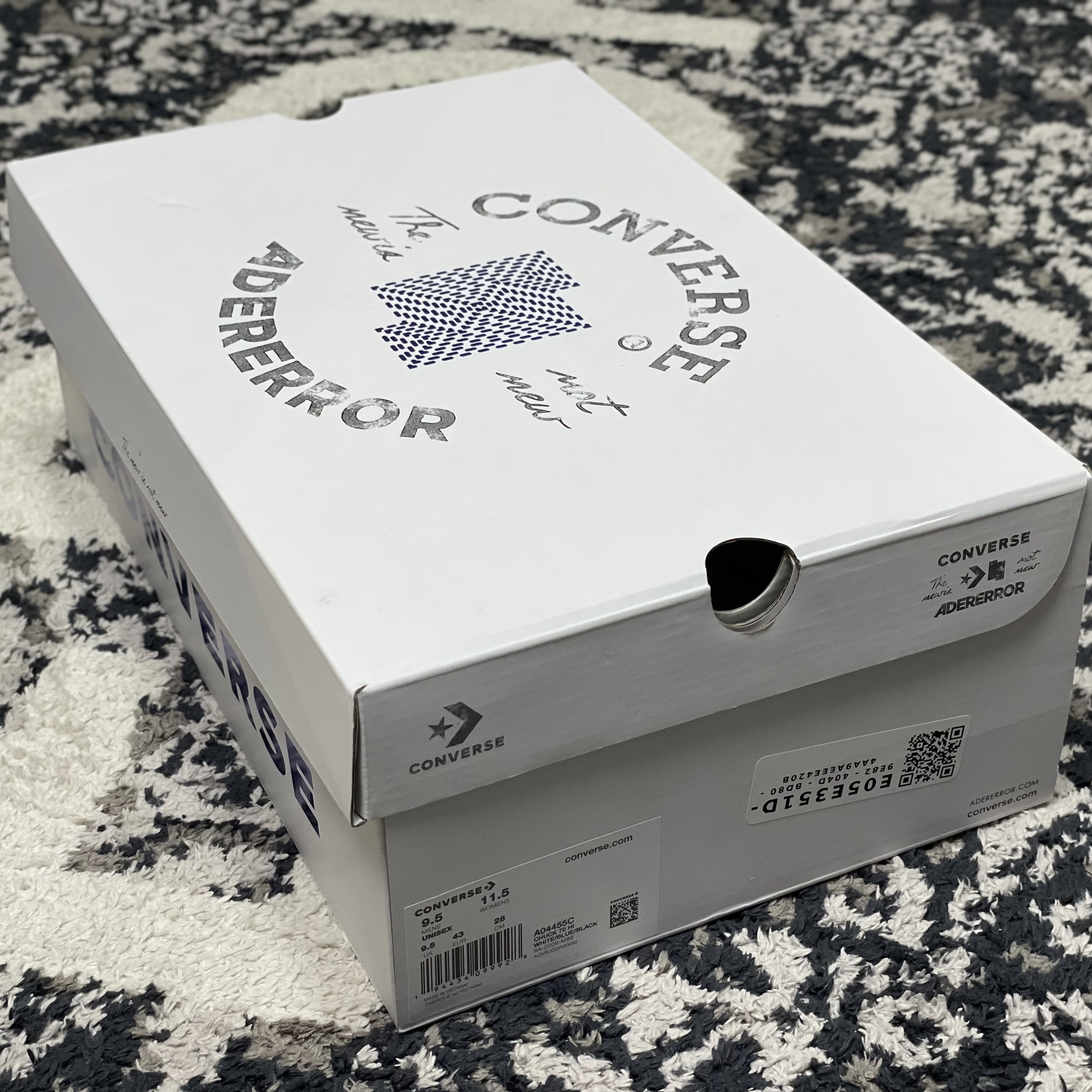 Converse x Ader Error Chuck 70 High White 착용 스타일 - 2
