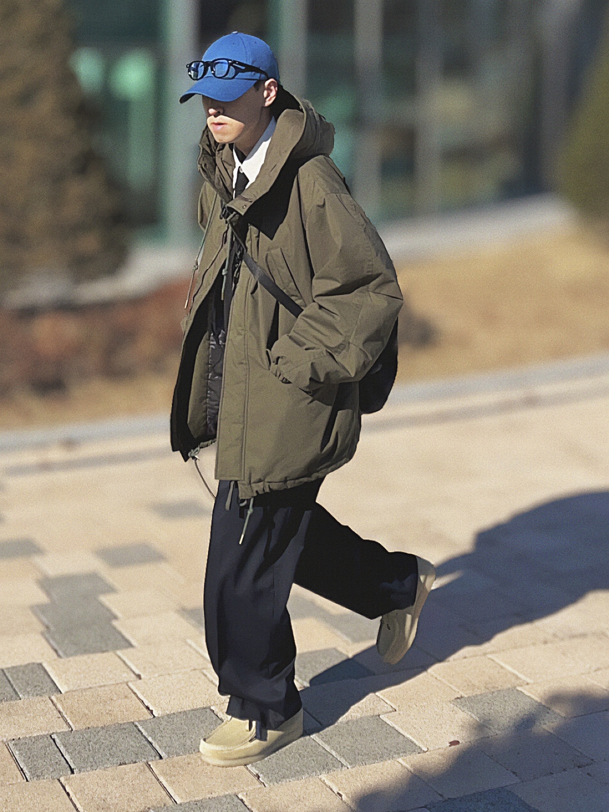 Clarks Wallabee Maple Suede 착용 스타일 - 1