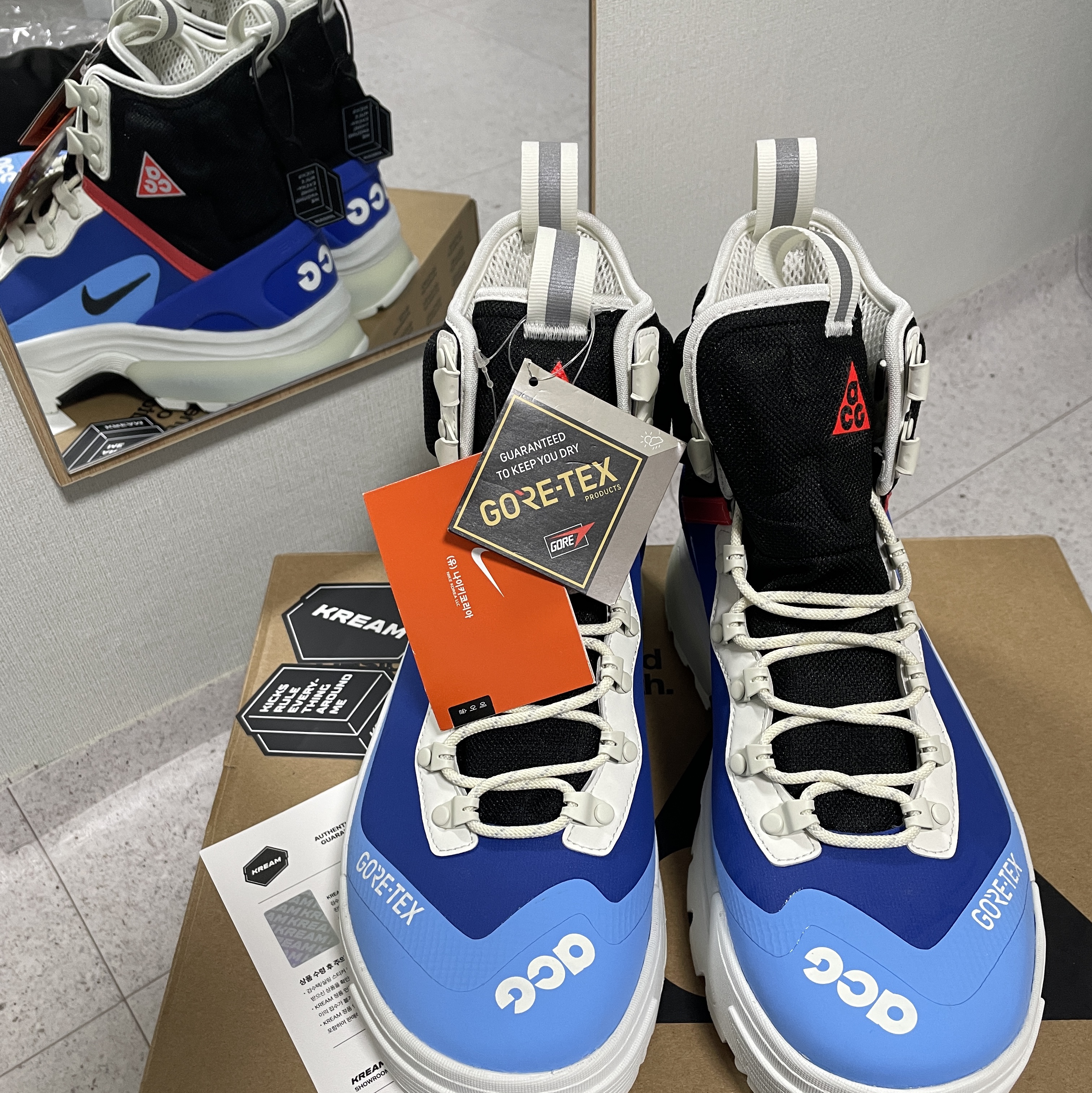 Nike ACG Air Zoom Gaiadome Gore-Tex Hyper Royal 착용 스타일 - 1