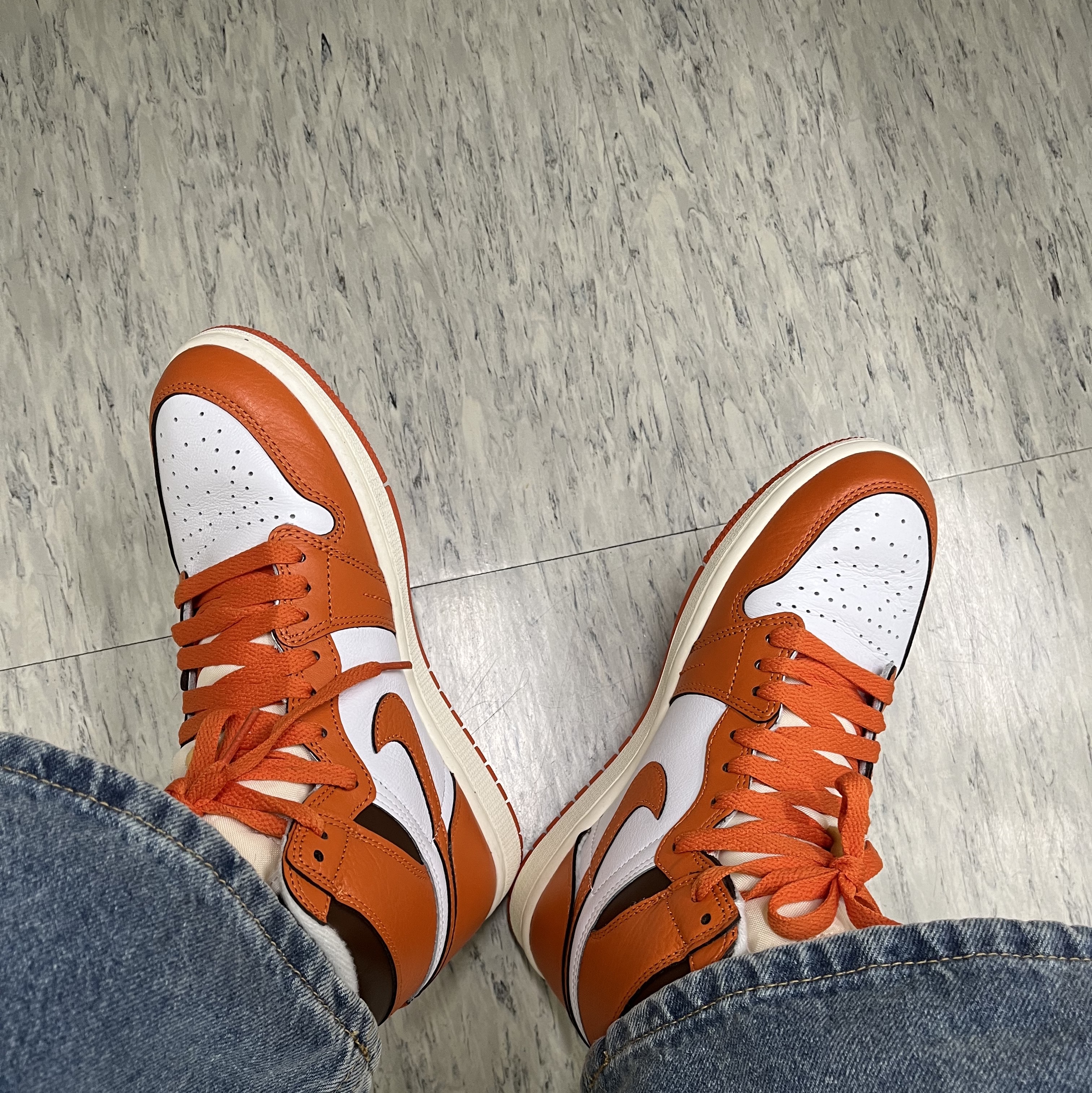 (W) Jordan 1 Retro High OG Starfish 착용 스타일 - 3
