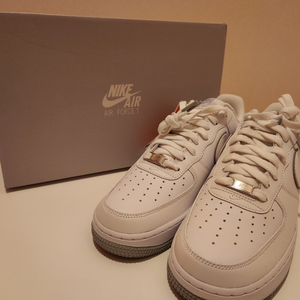 Nike Air Force 1 '07 White Wolf Grey 착용 스타일 - 1