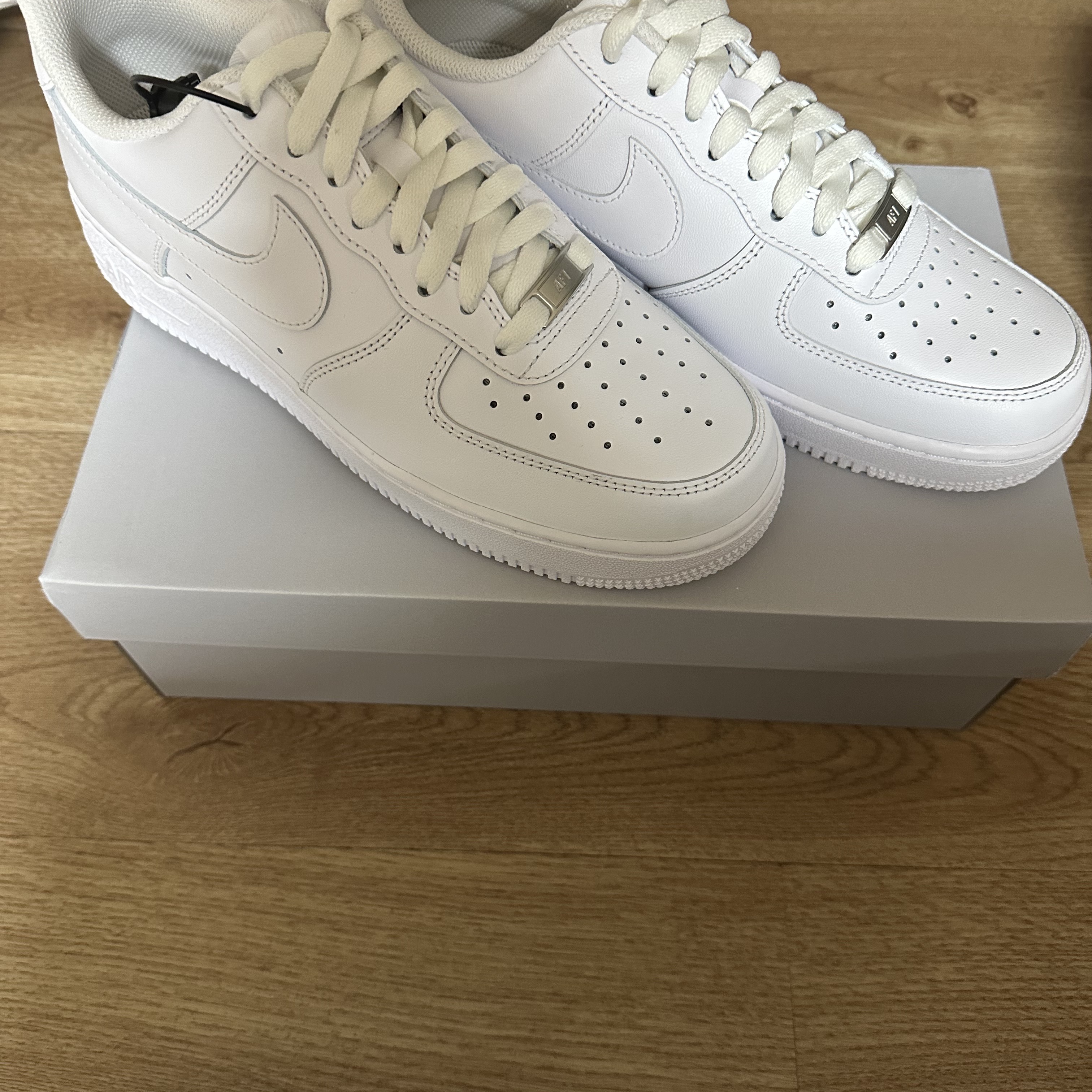 Nike Air Force 1 '07 Low White 착용 스타일