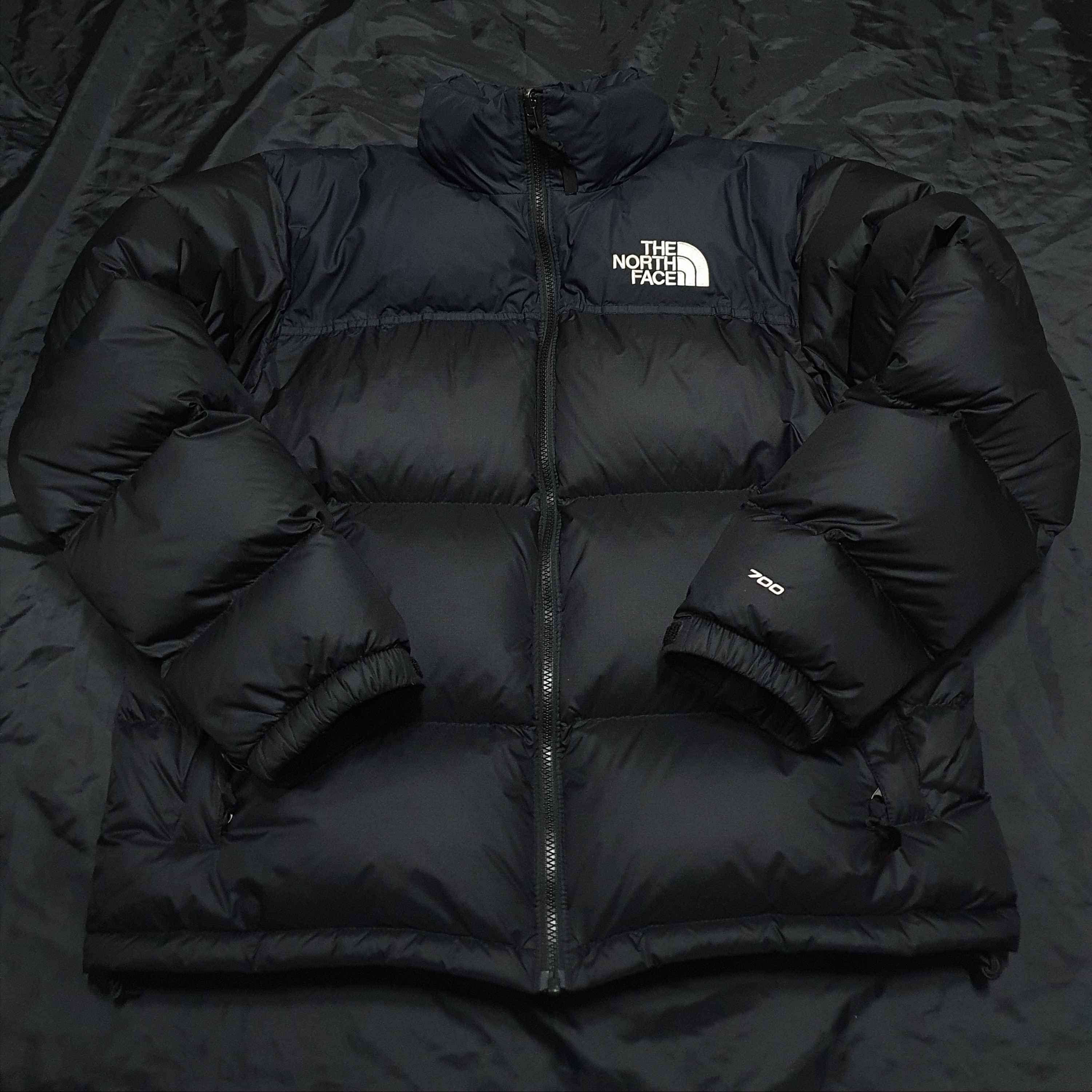 The North Face 1996 Retro Nuptse Down Jacket TNF Black 착용 스타일 - 1