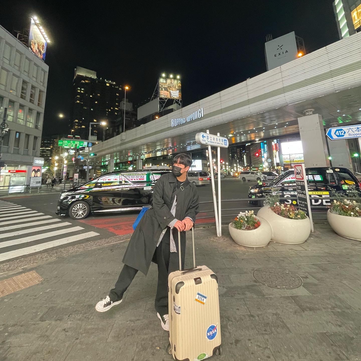 Ader Error Wide Shopper Bag Z-Blue, Maison Mihara Yasuhiro Blakey OG Sole Canvas Low-top Sneakers Black White 착용 스타일 - 3